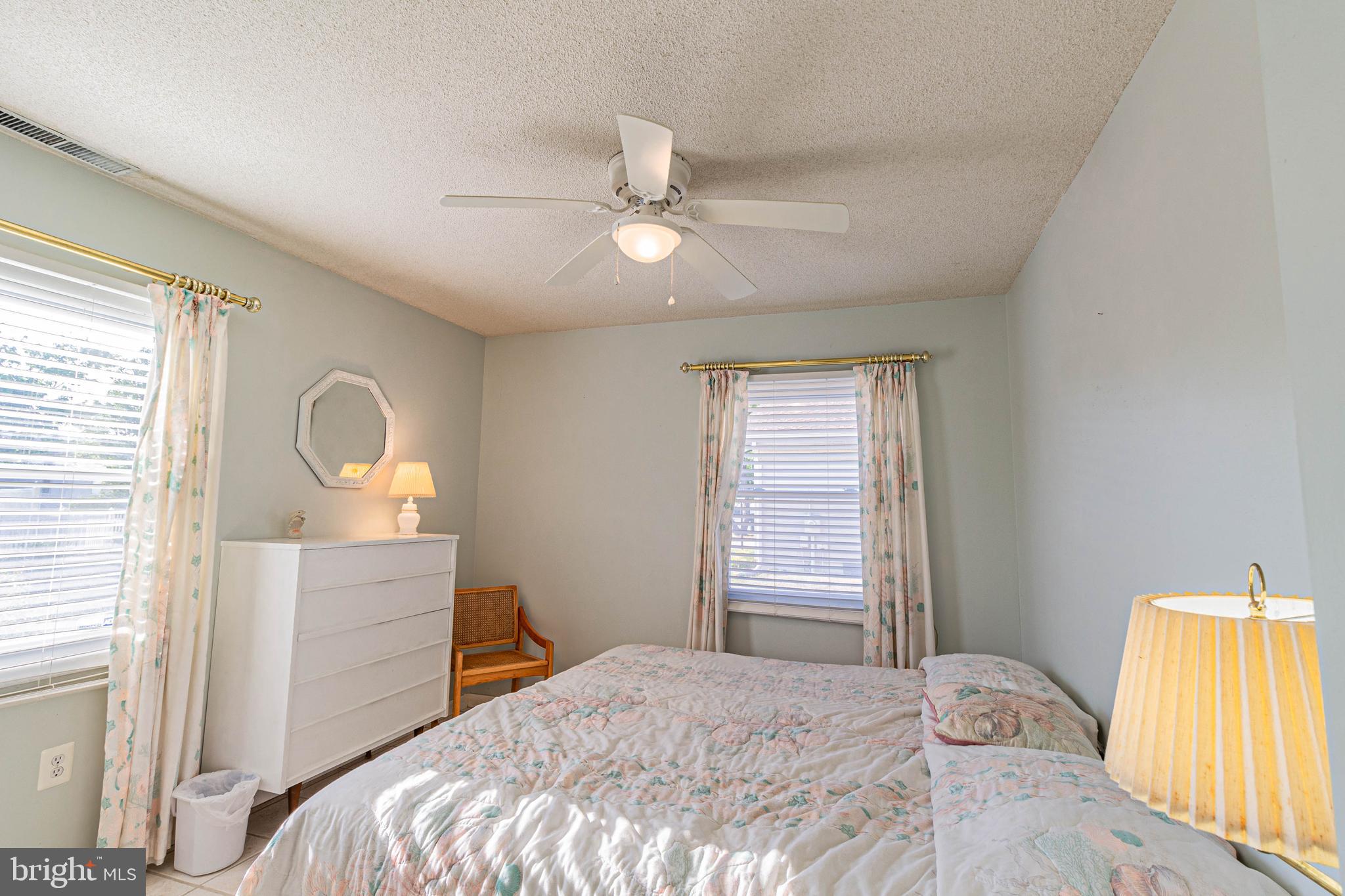 CAINE KEYS II EXT - Residential