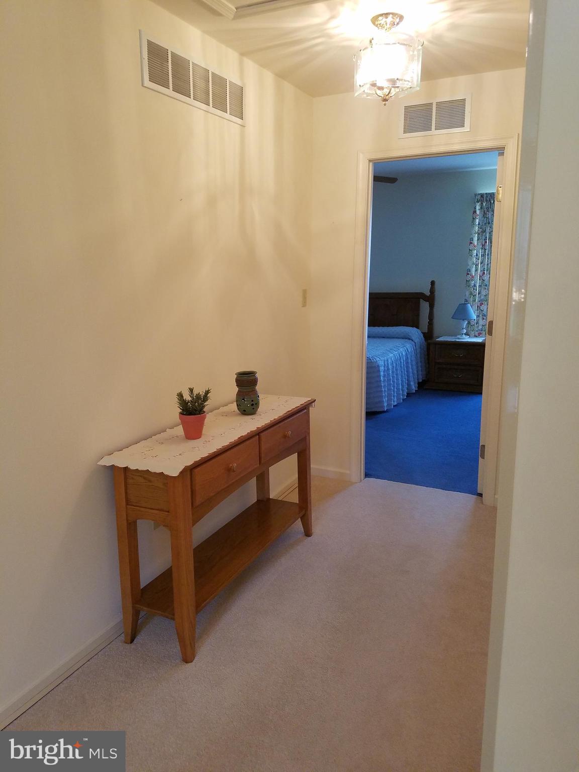 CHAMBERS KNOLL - Residential