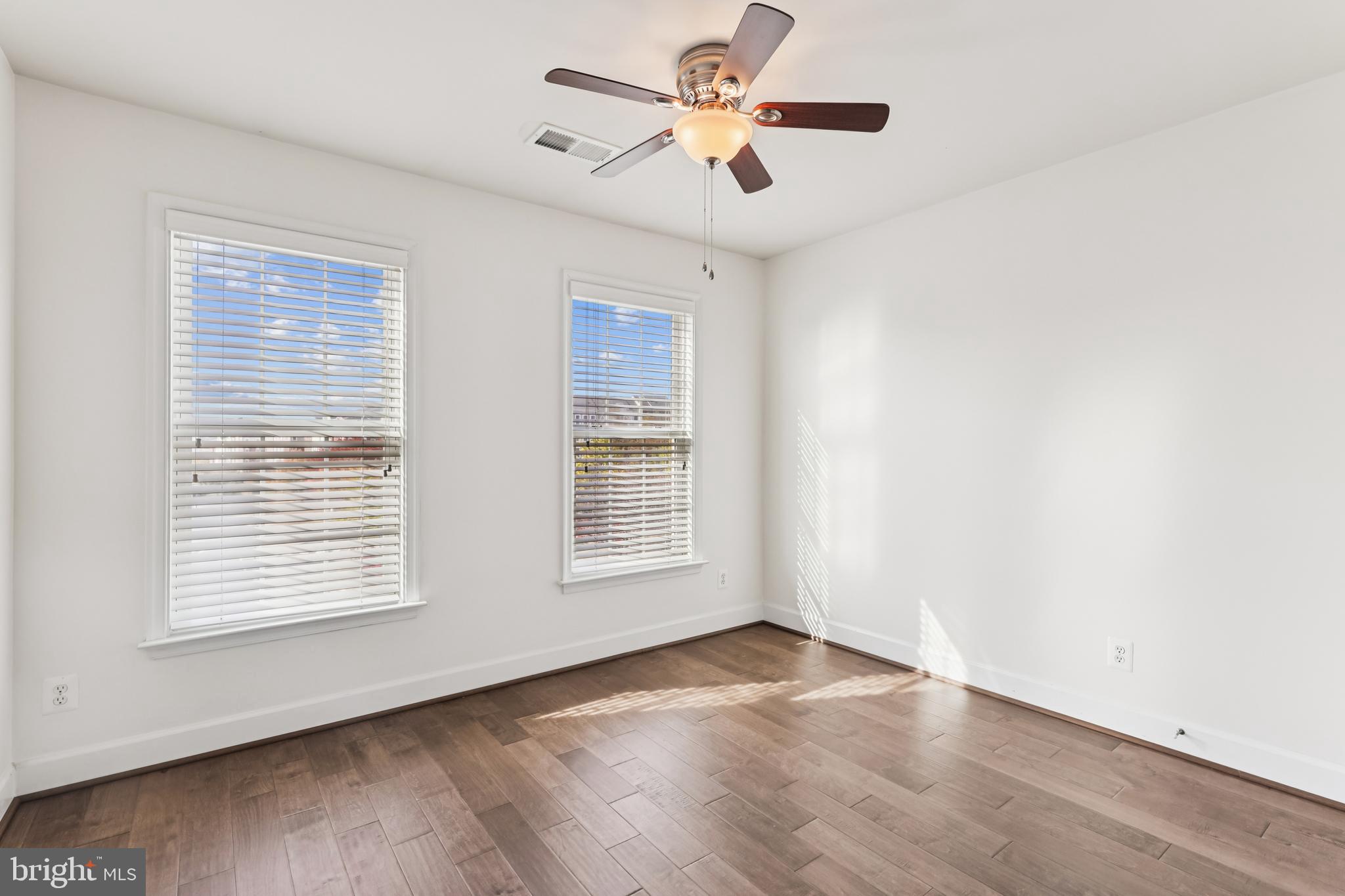 POTOMAC CLUB - Residential Lease