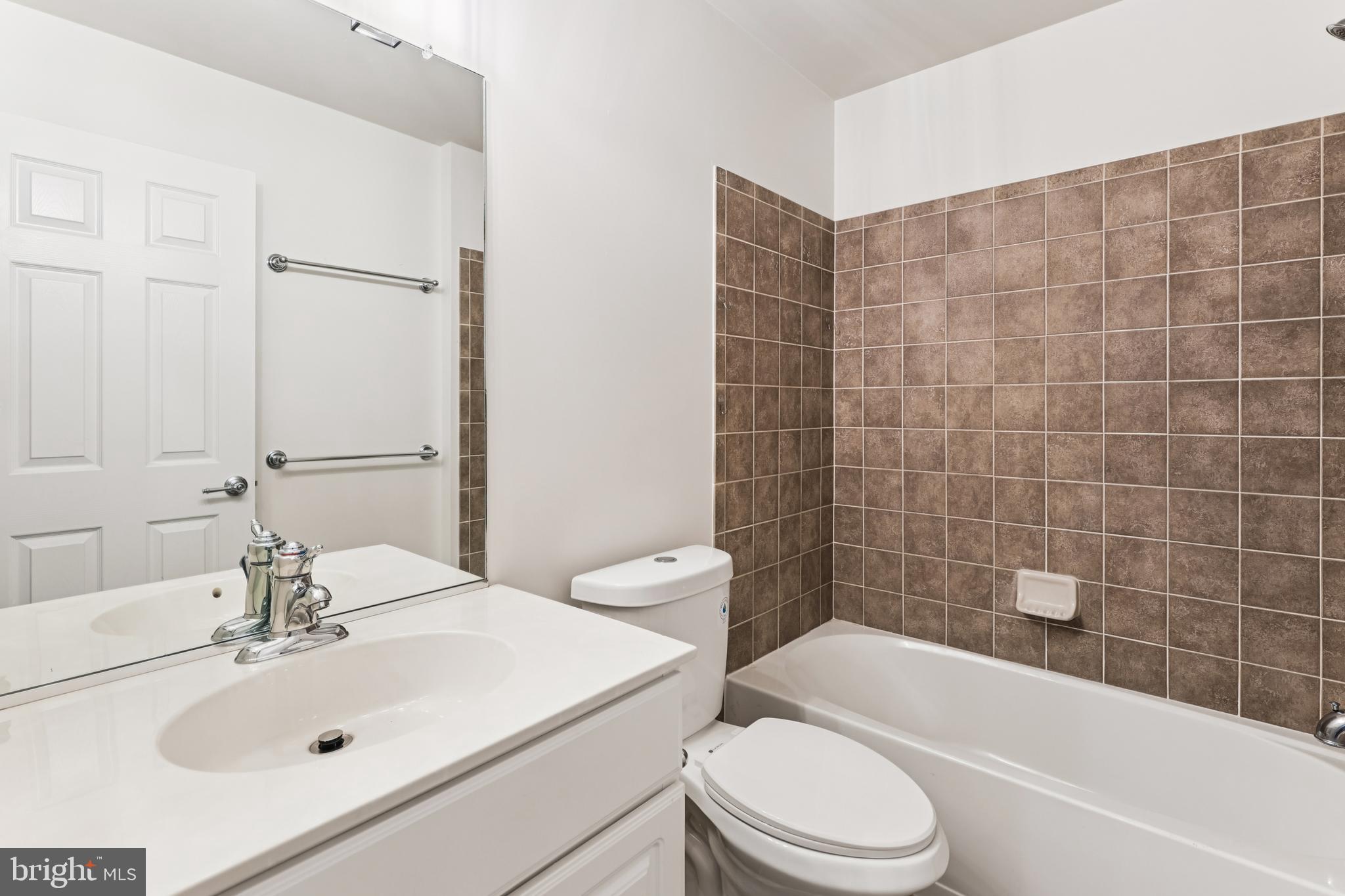 POTOMAC CLUB - Residential Lease