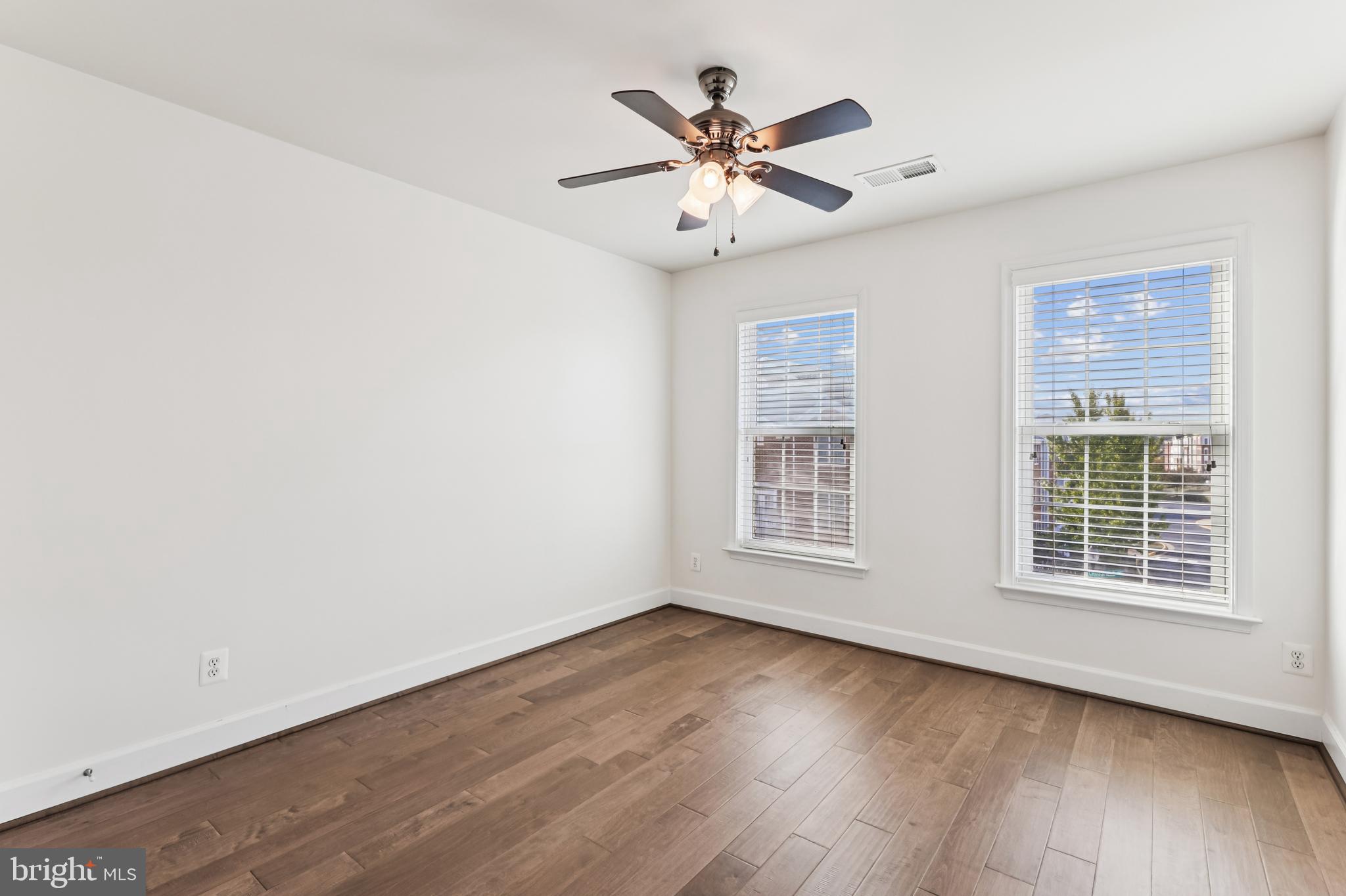 POTOMAC CLUB - Residential Lease