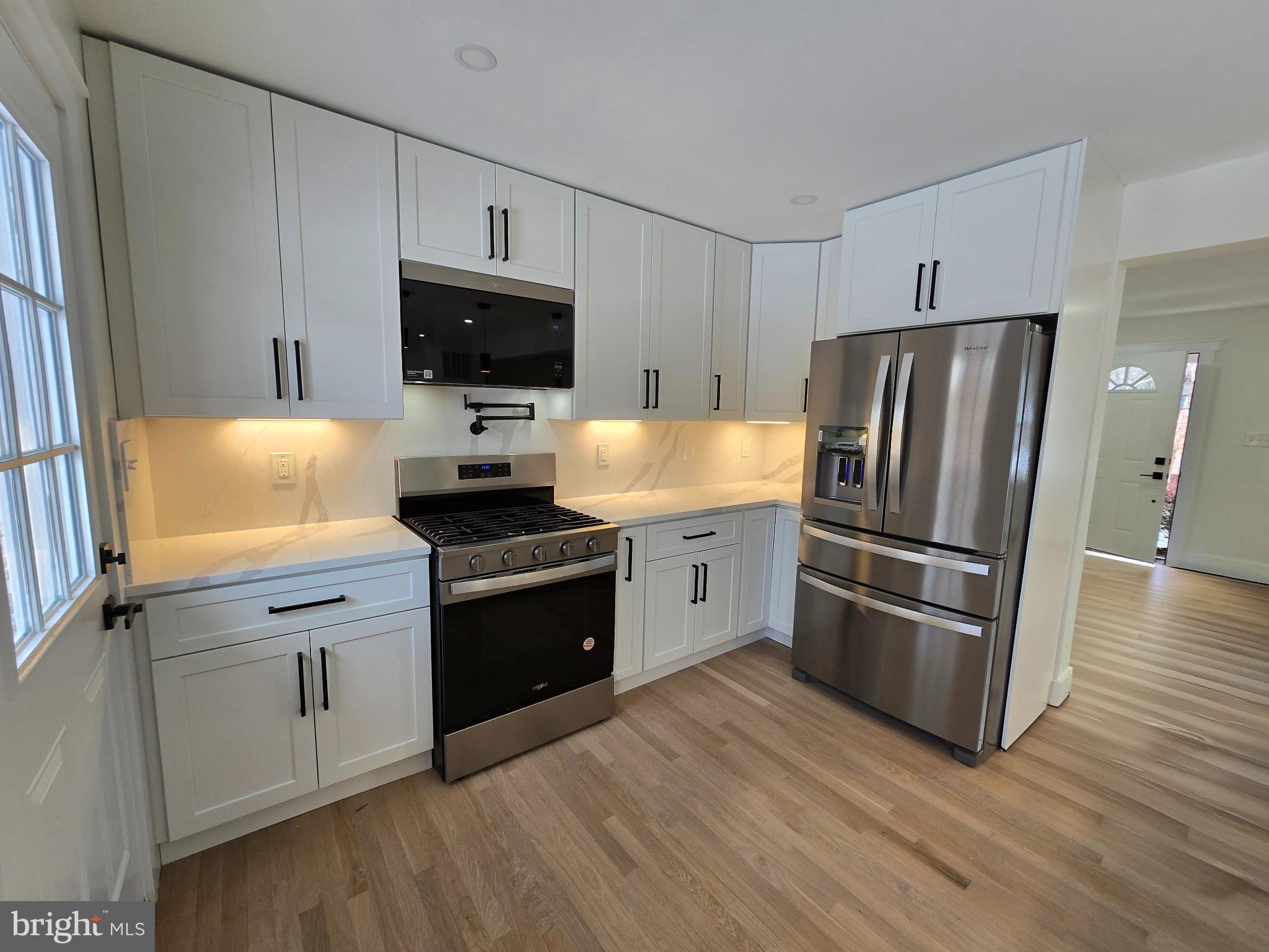 SPRINGBROOK KNOLLS - Residential