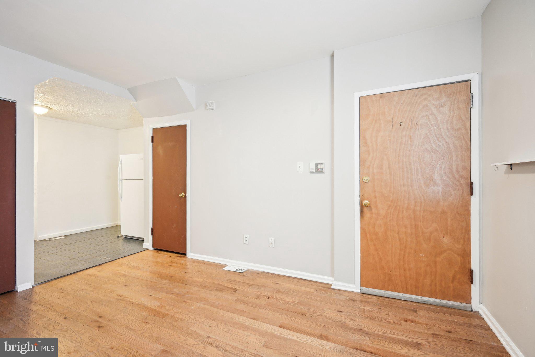 UNIVERSITY CITY - Residential Lease