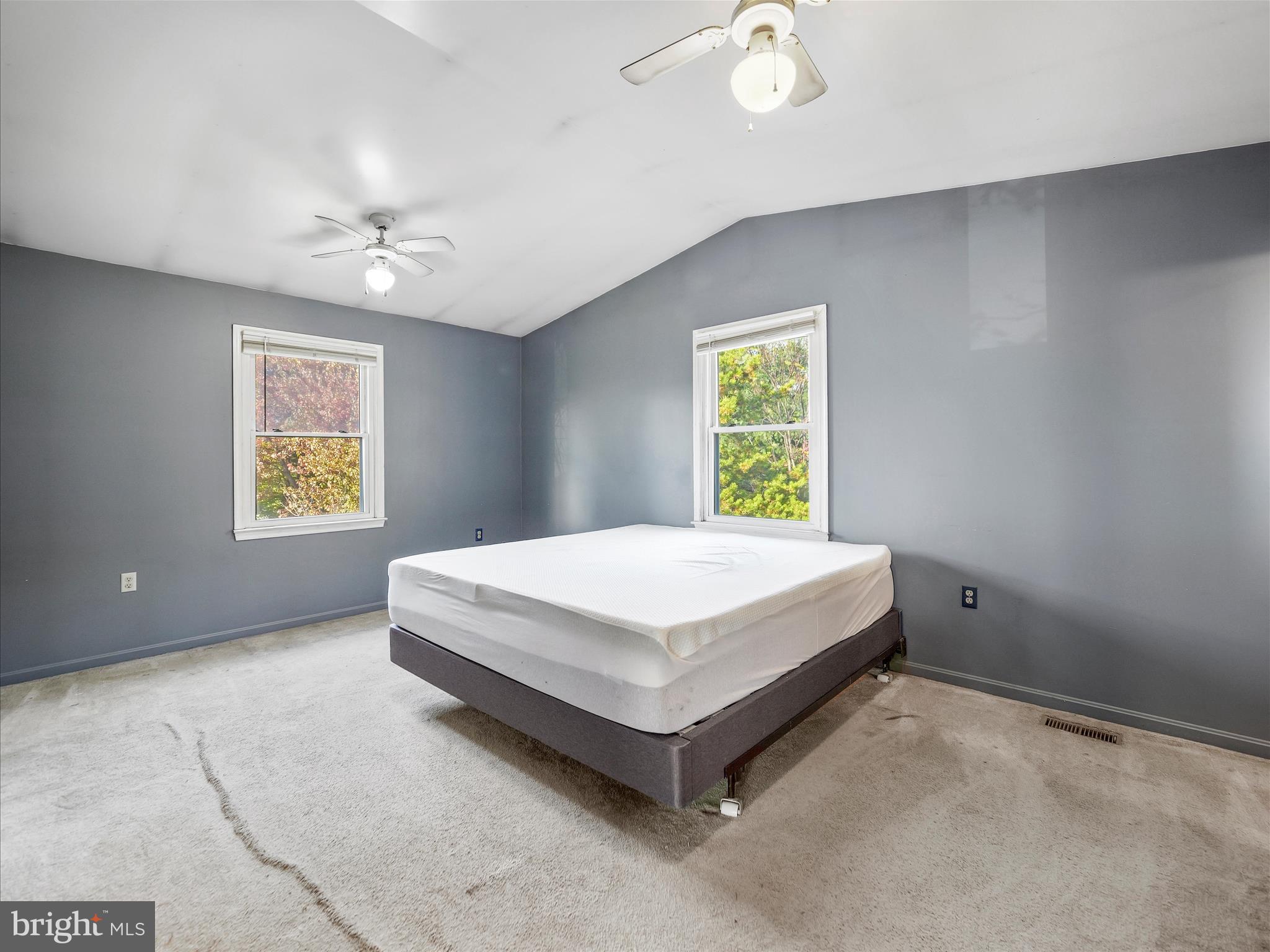 WHISPERING HILLS - Residential