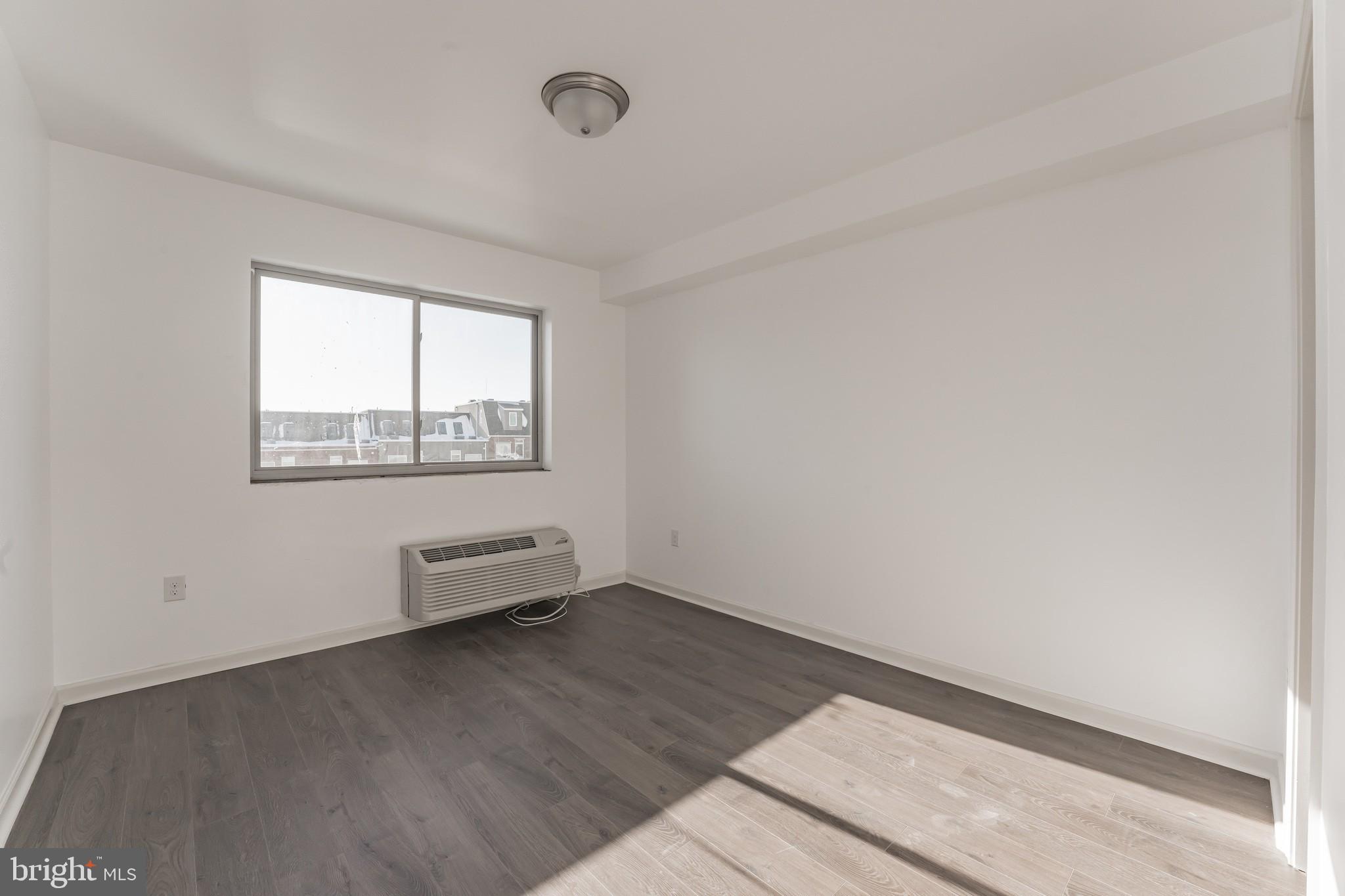 ROXBOROUGH - Residential Lease