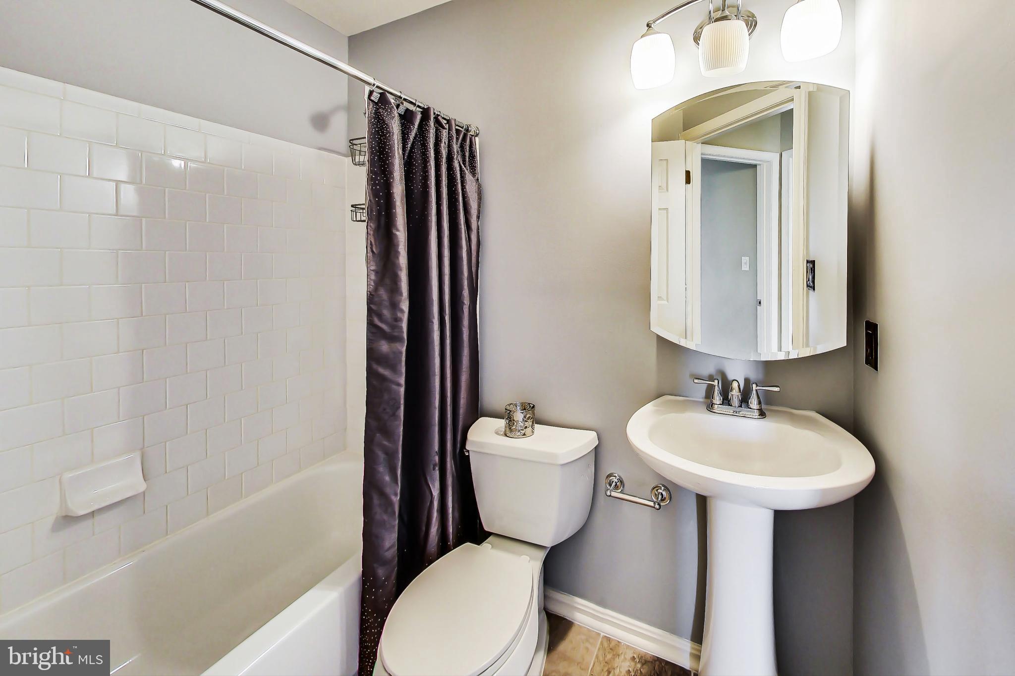 COLUMBIA PARK - Residential