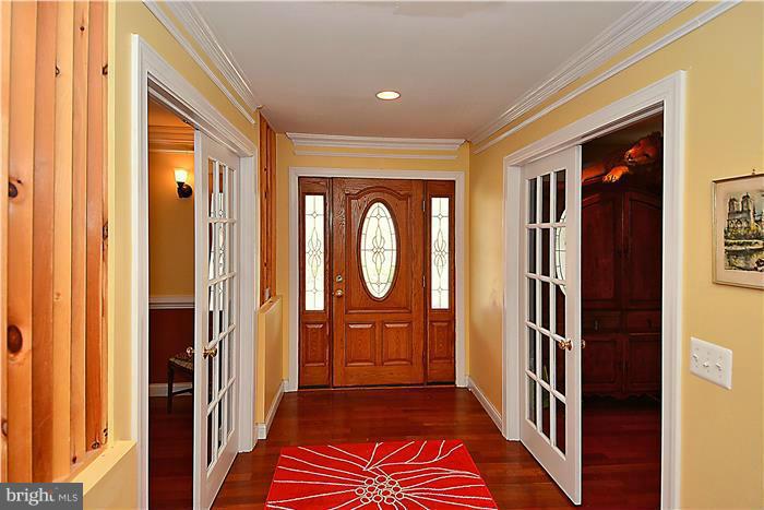 DOUBLE CIRCLE 1 NORTH - Residential Lease