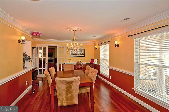 DOUBLE CIRCLE 1 NORTH - Residential Lease