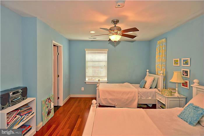 DOUBLE CIRCLE 1 NORTH - Residential Lease