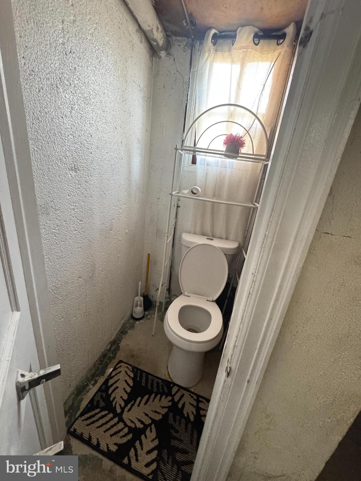 OXFORD CIRCLE - Residential