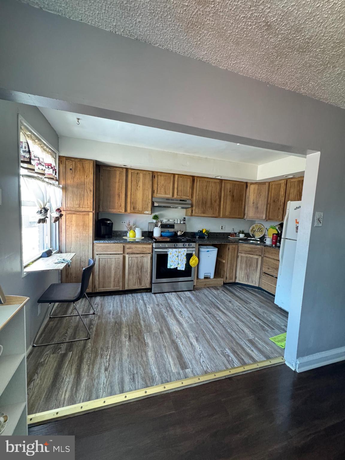 OXFORD CIRCLE - Residential