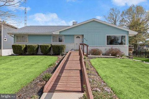 Photo of 913 Gobin Street Dr, CARLISLE, PA 17013 (MLS # PACB2052254)