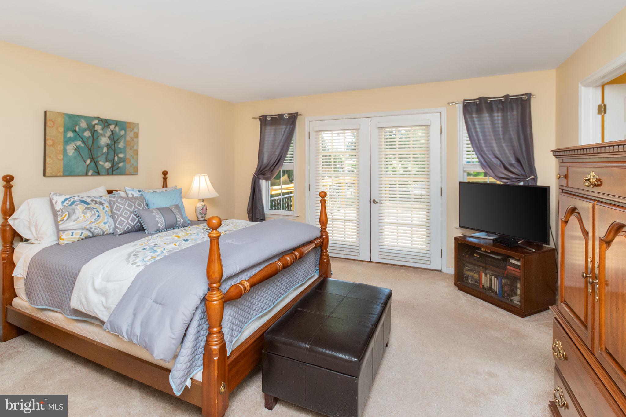 MONTGOMERY WOODS - Residential