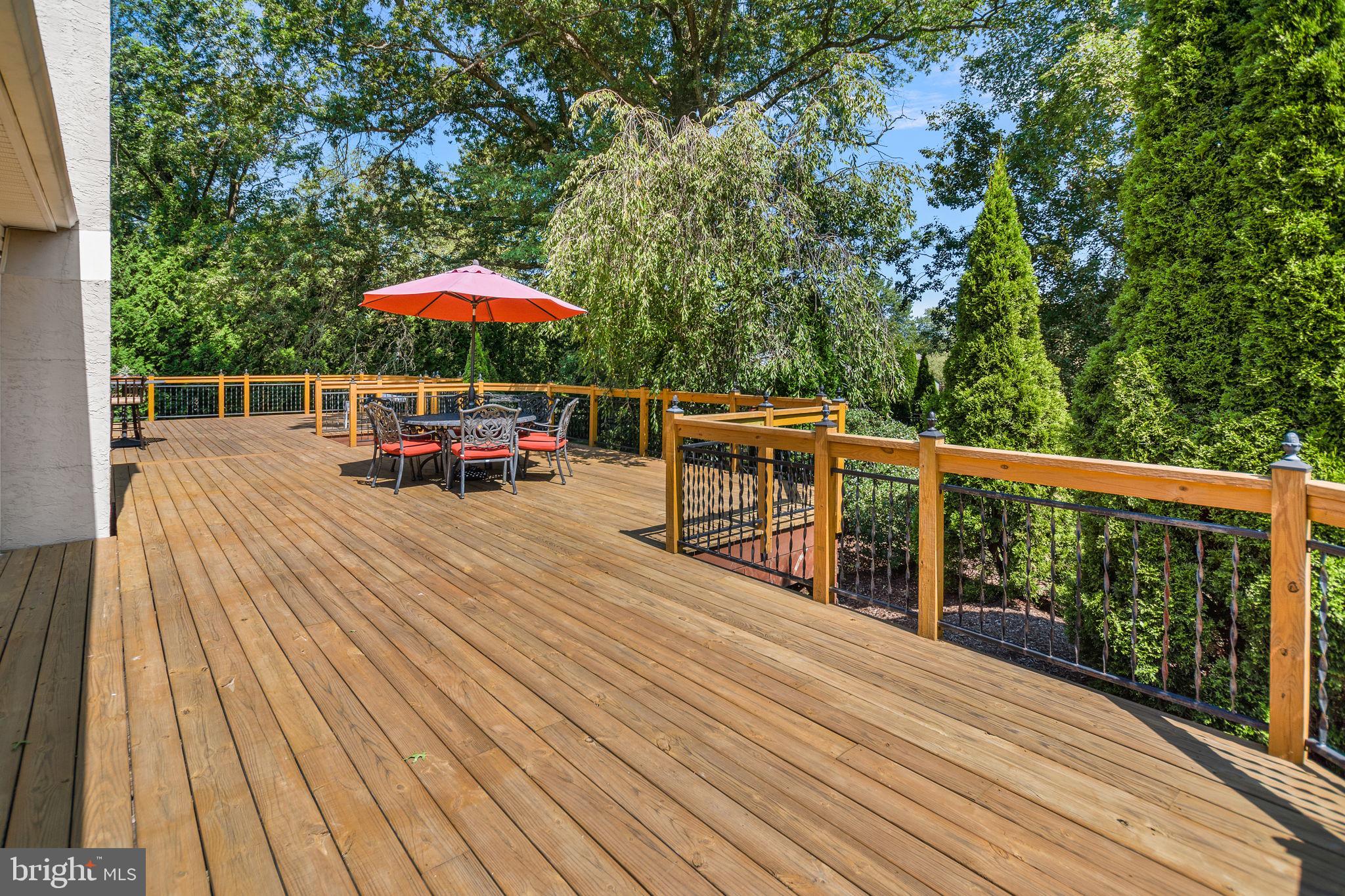 MONTGOMERY WOODS - Residential