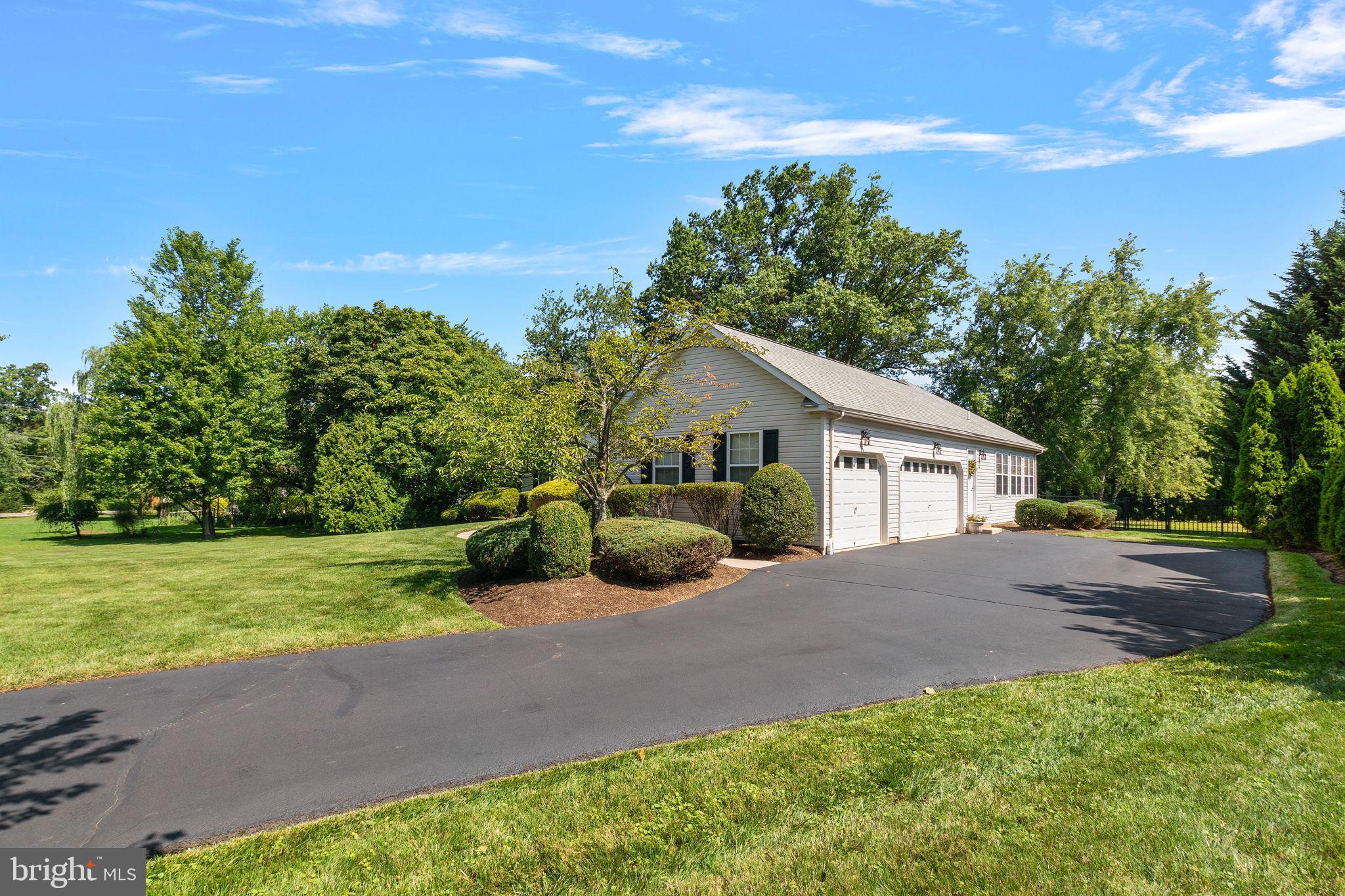 MONTGOMERY WOODS - Residential