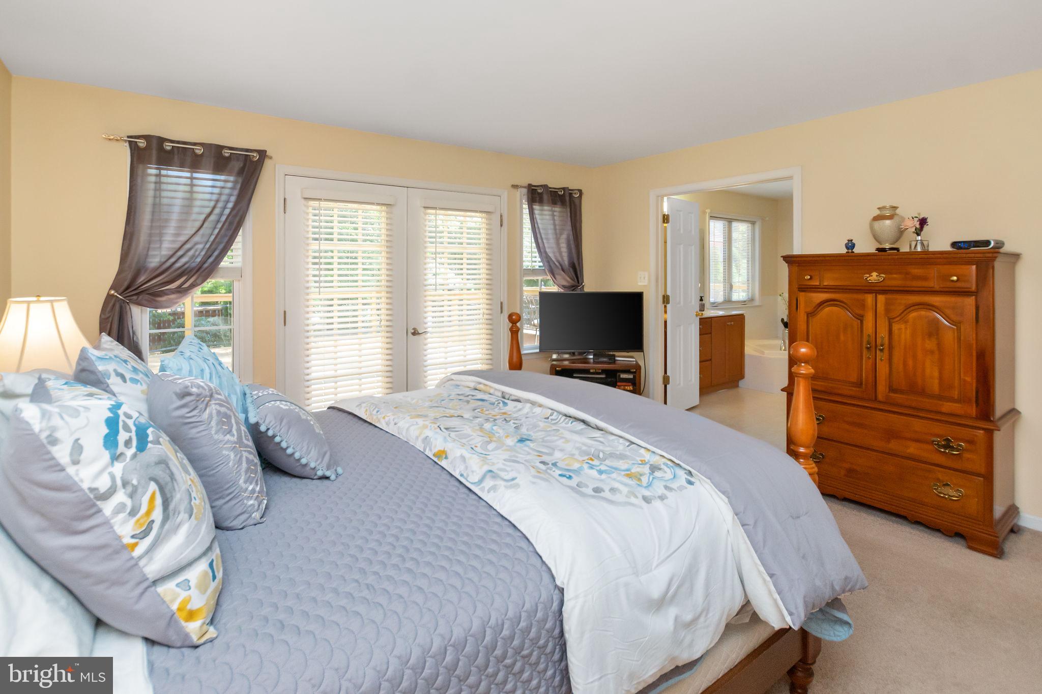 MONTGOMERY WOODS - Residential