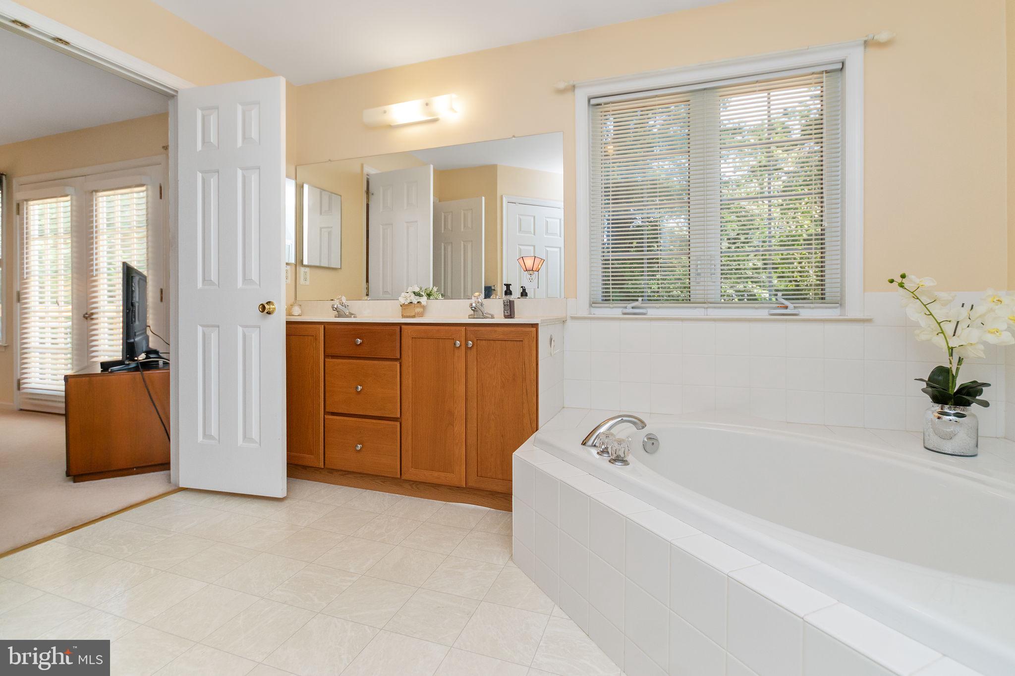 MONTGOMERY WOODS - Residential