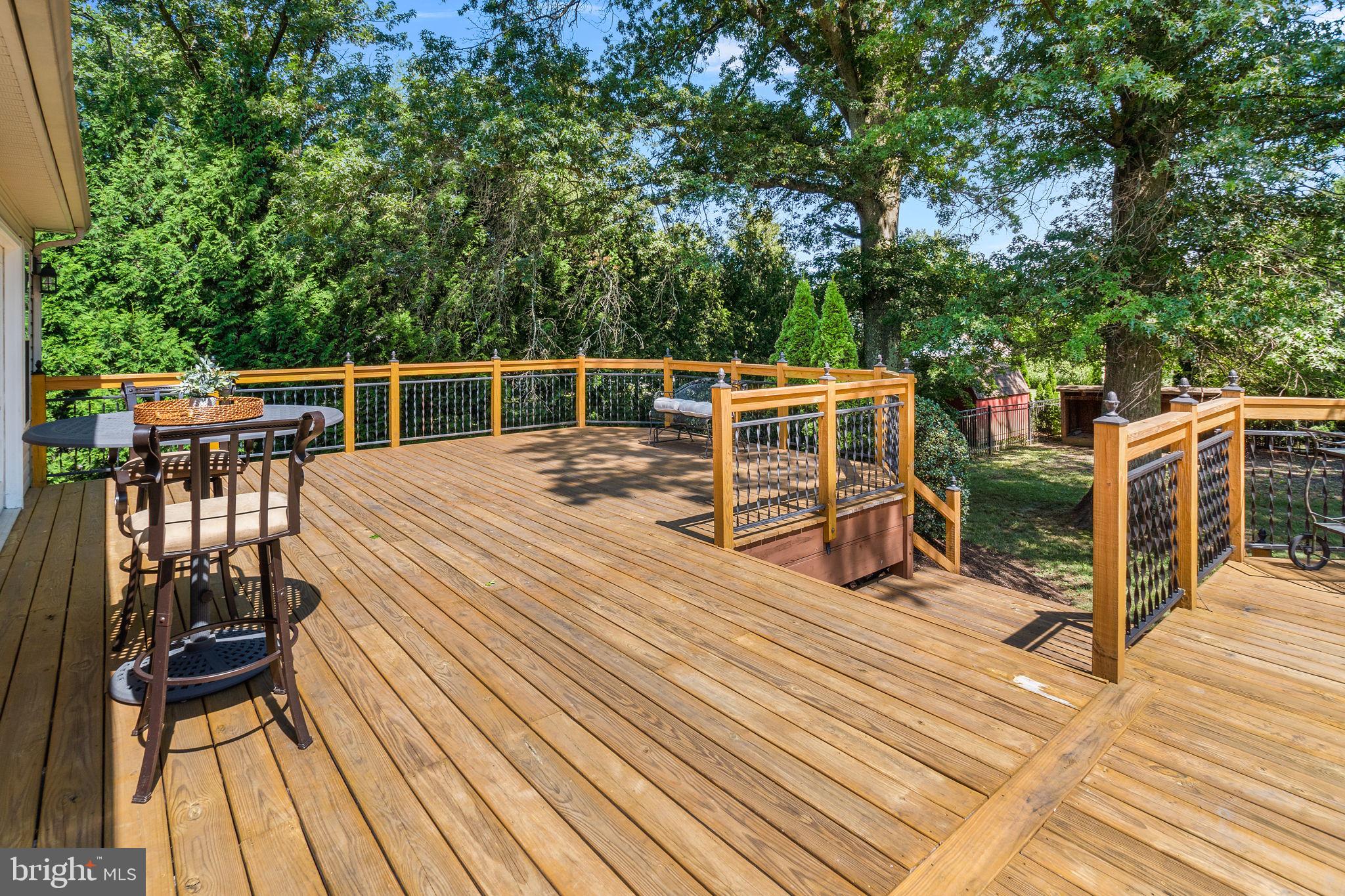 MONTGOMERY WOODS - Residential