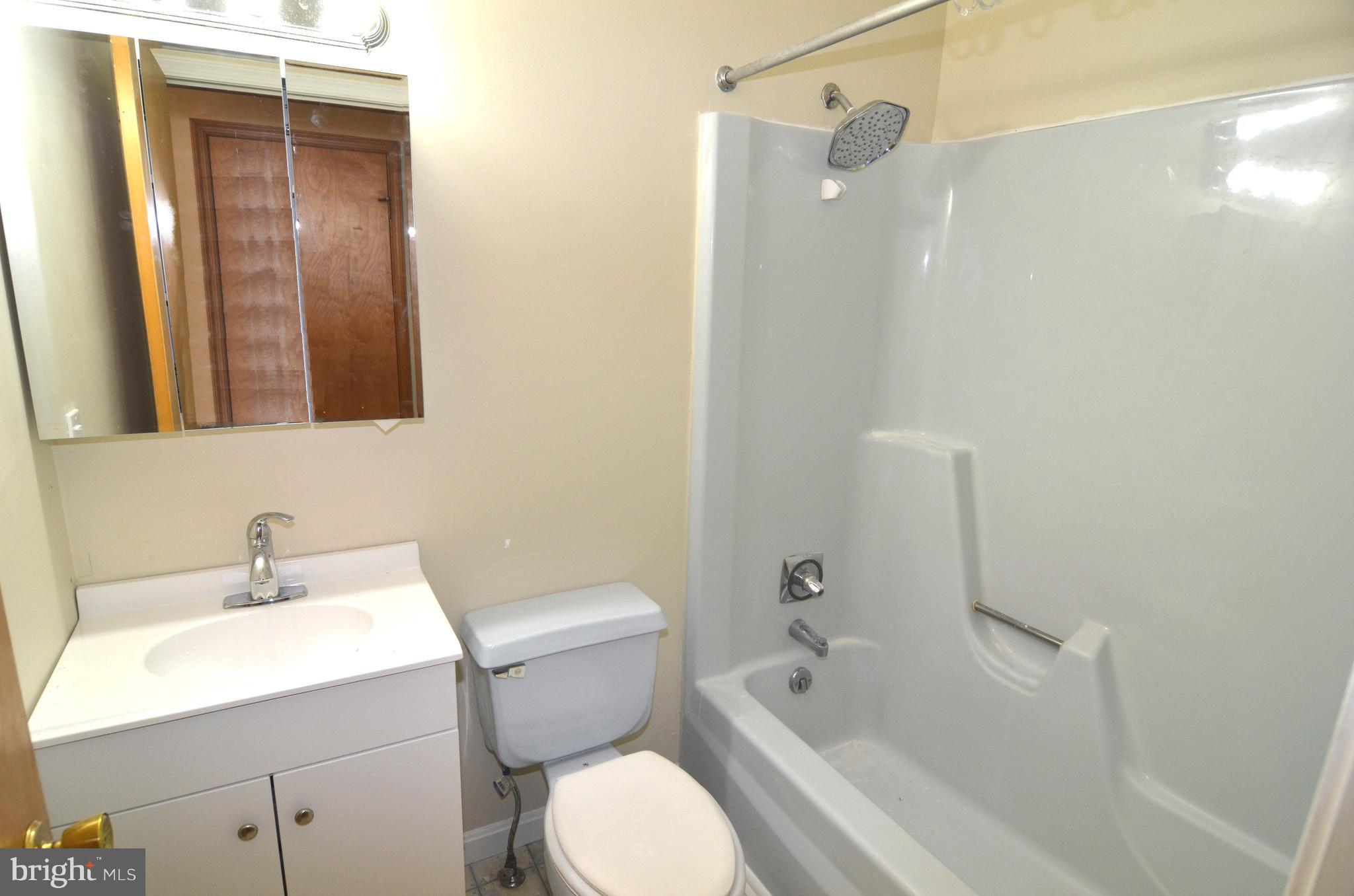 CHESAPEAKE RANCH ESTATES - Residential Lease