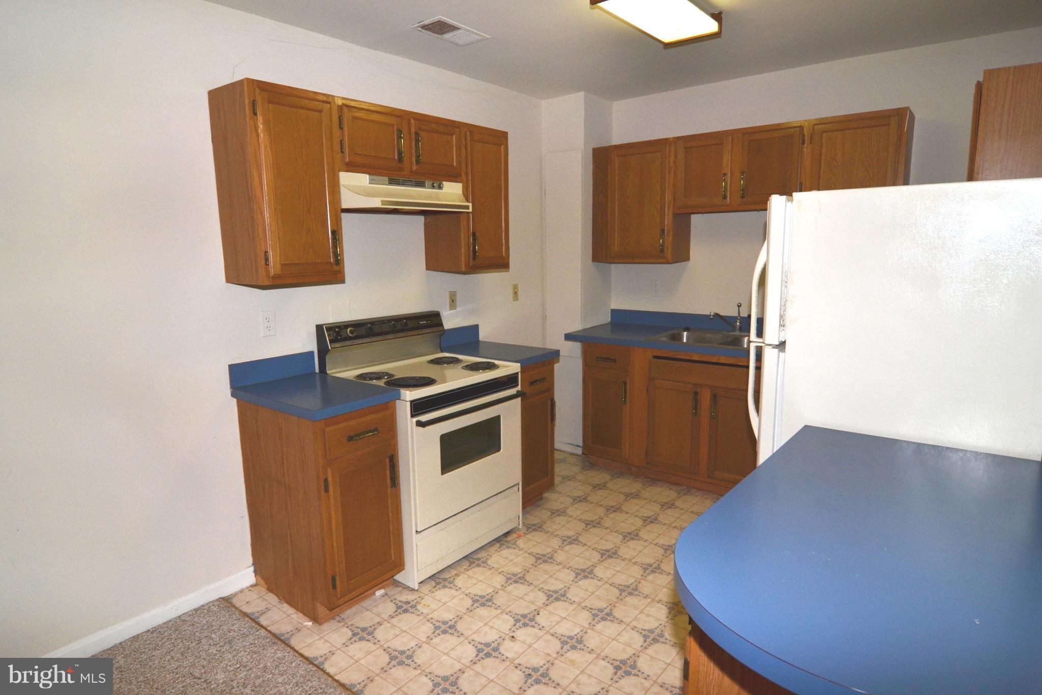 CHESAPEAKE RANCH ESTATES - Residential Lease