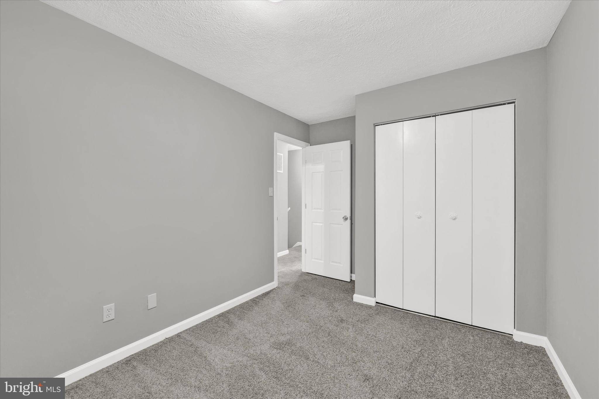 HARFORD SQUARE - Residential