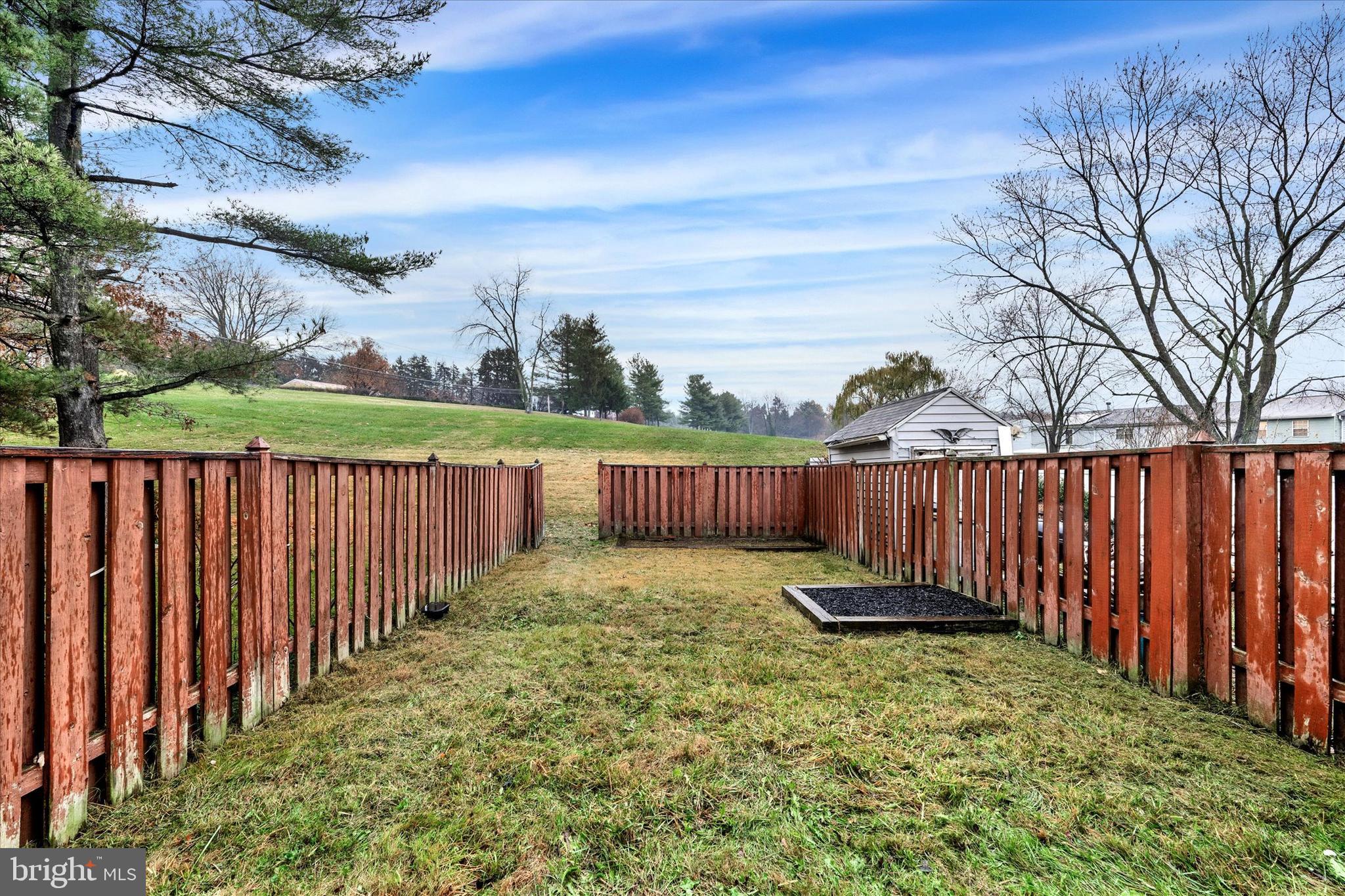 HARFORD SQUARE - Residential