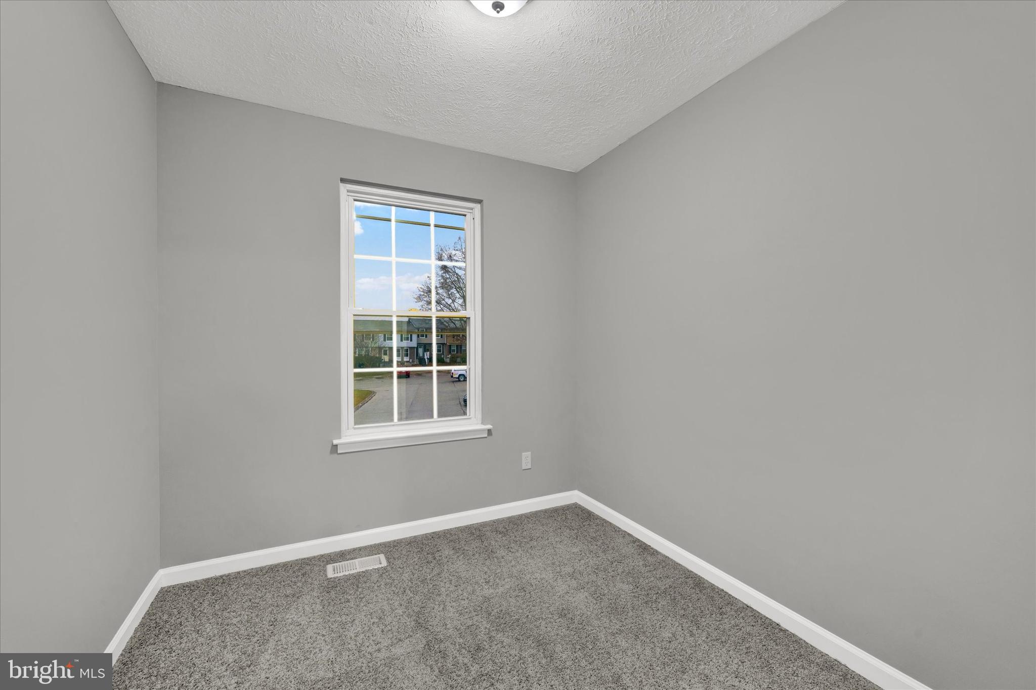 HARFORD SQUARE - Residential