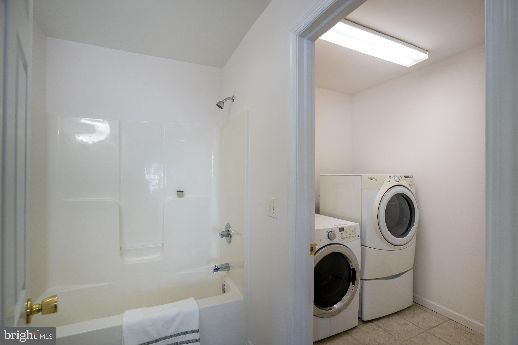 GOLDEN ORCHARDS - Residential