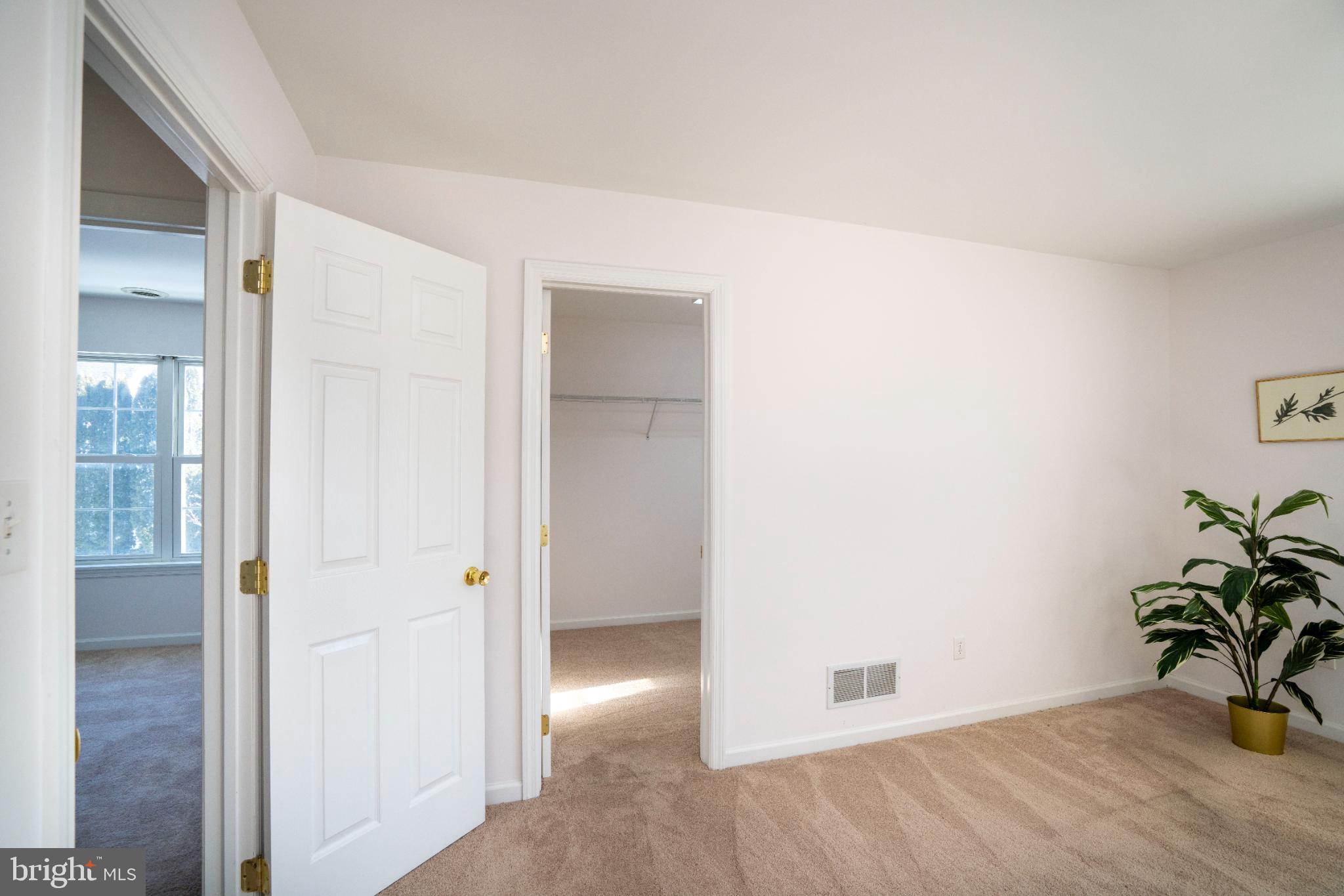 GOLDEN ORCHARDS - Residential