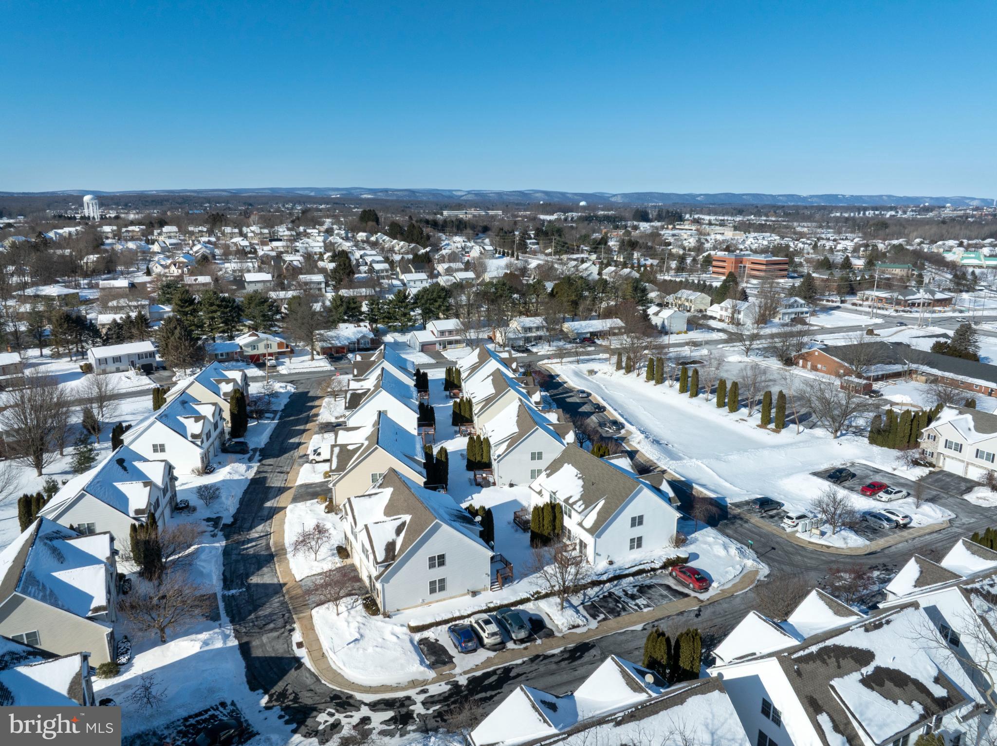GOLDEN ORCHARDS - Residential