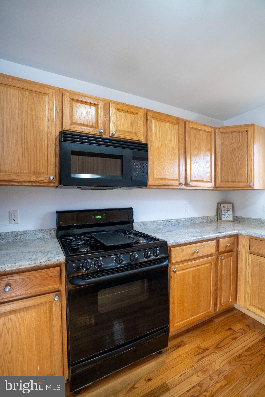 GOLDEN ORCHARDS - Residential