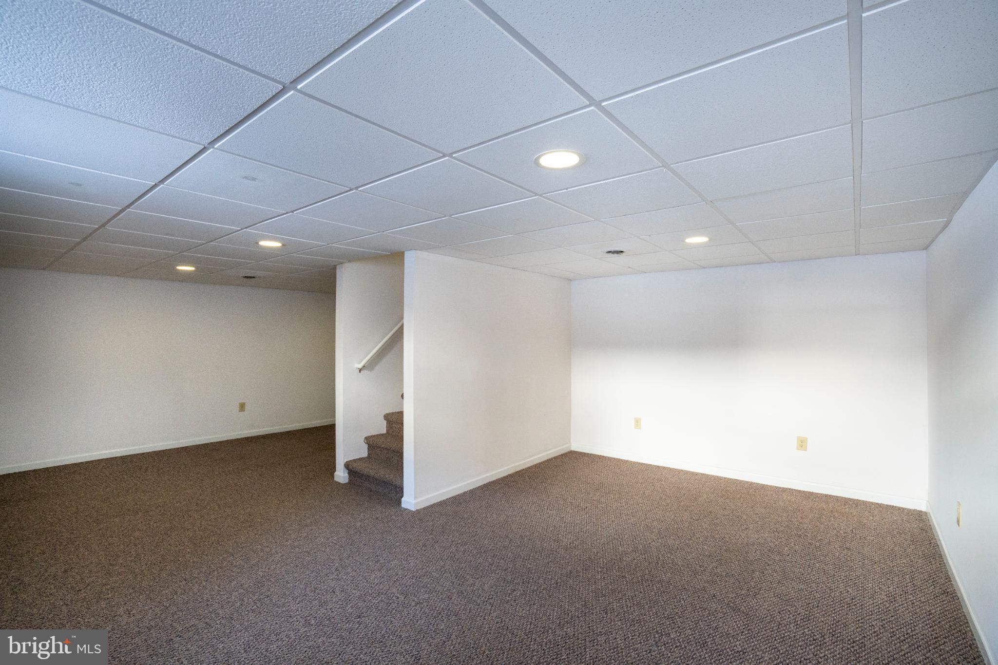 GOLDEN ORCHARDS - Residential