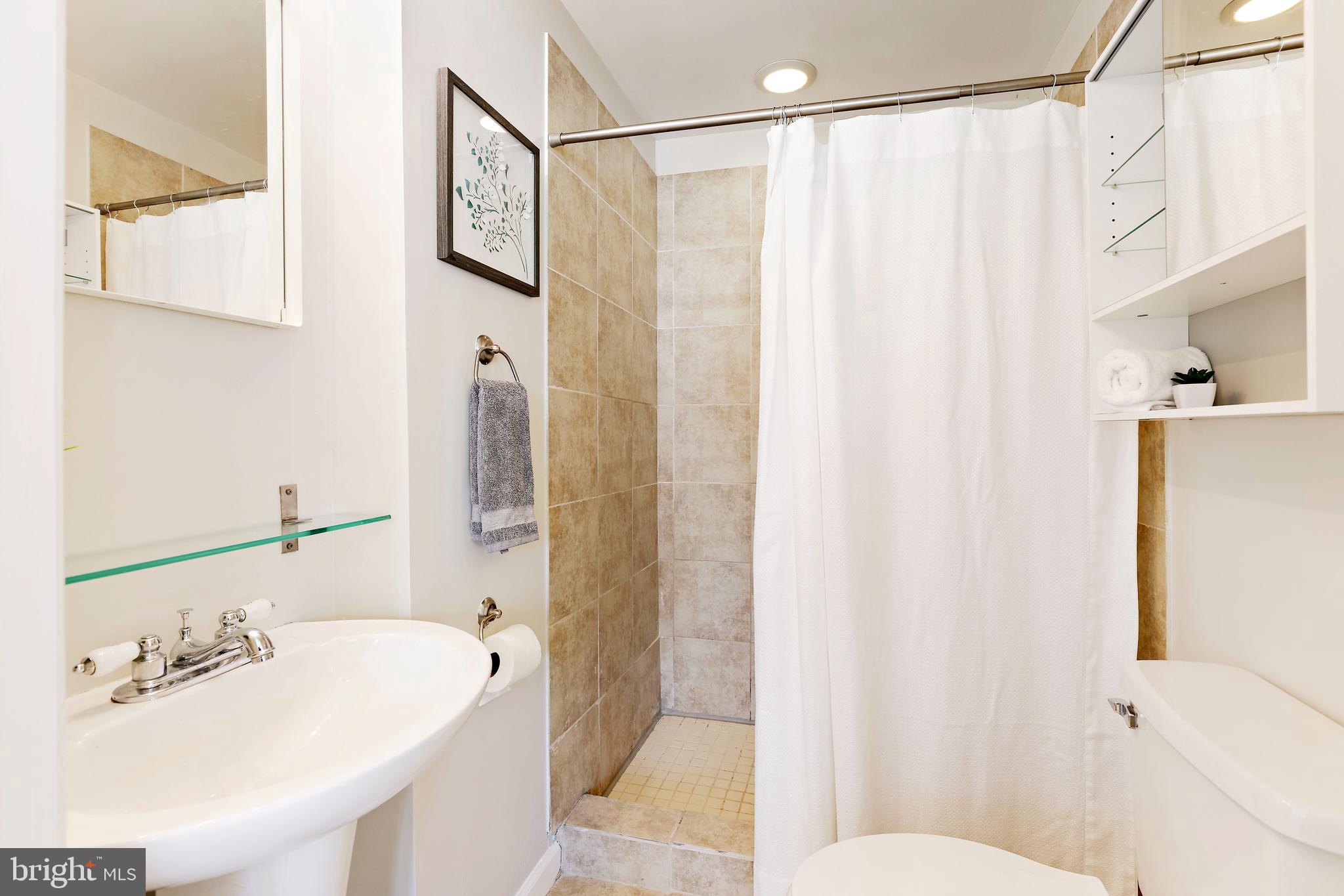 UPPER FELLS POINT - Residential