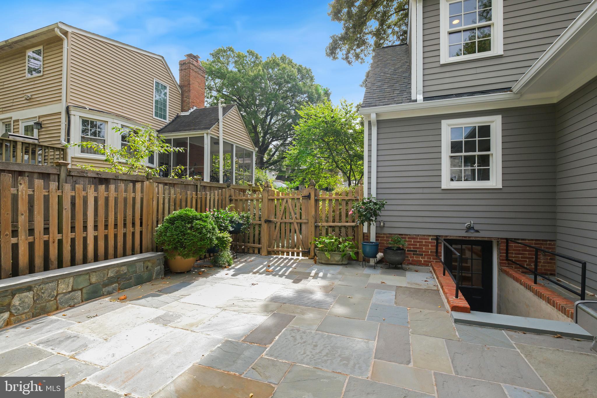 FAIR HILL - Residential