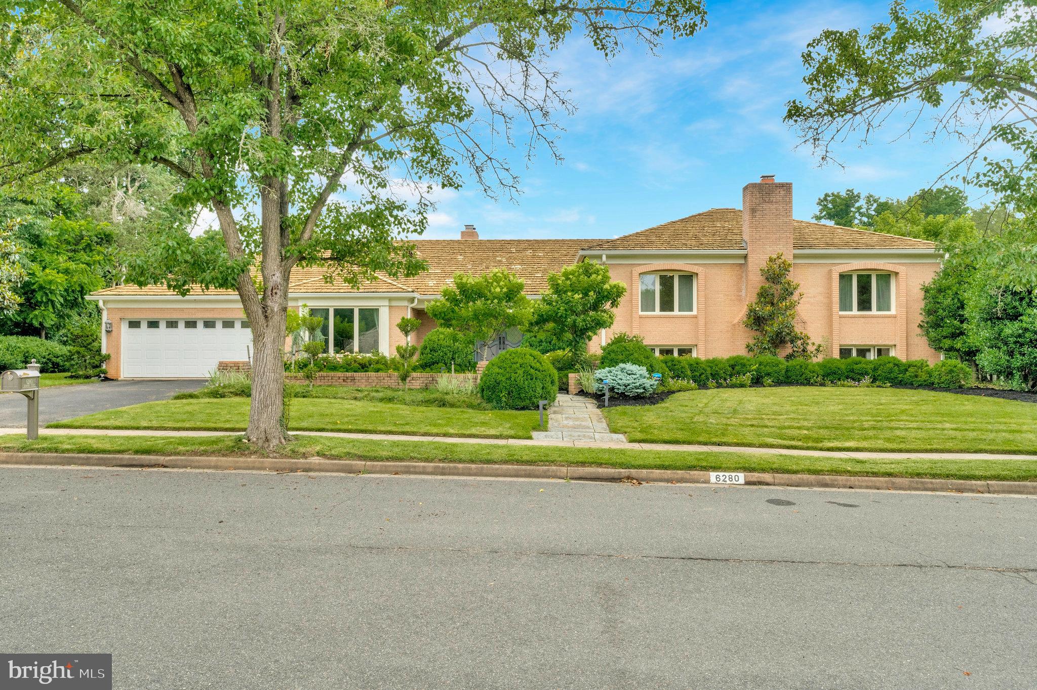 6280 DUNAWAY COURT
