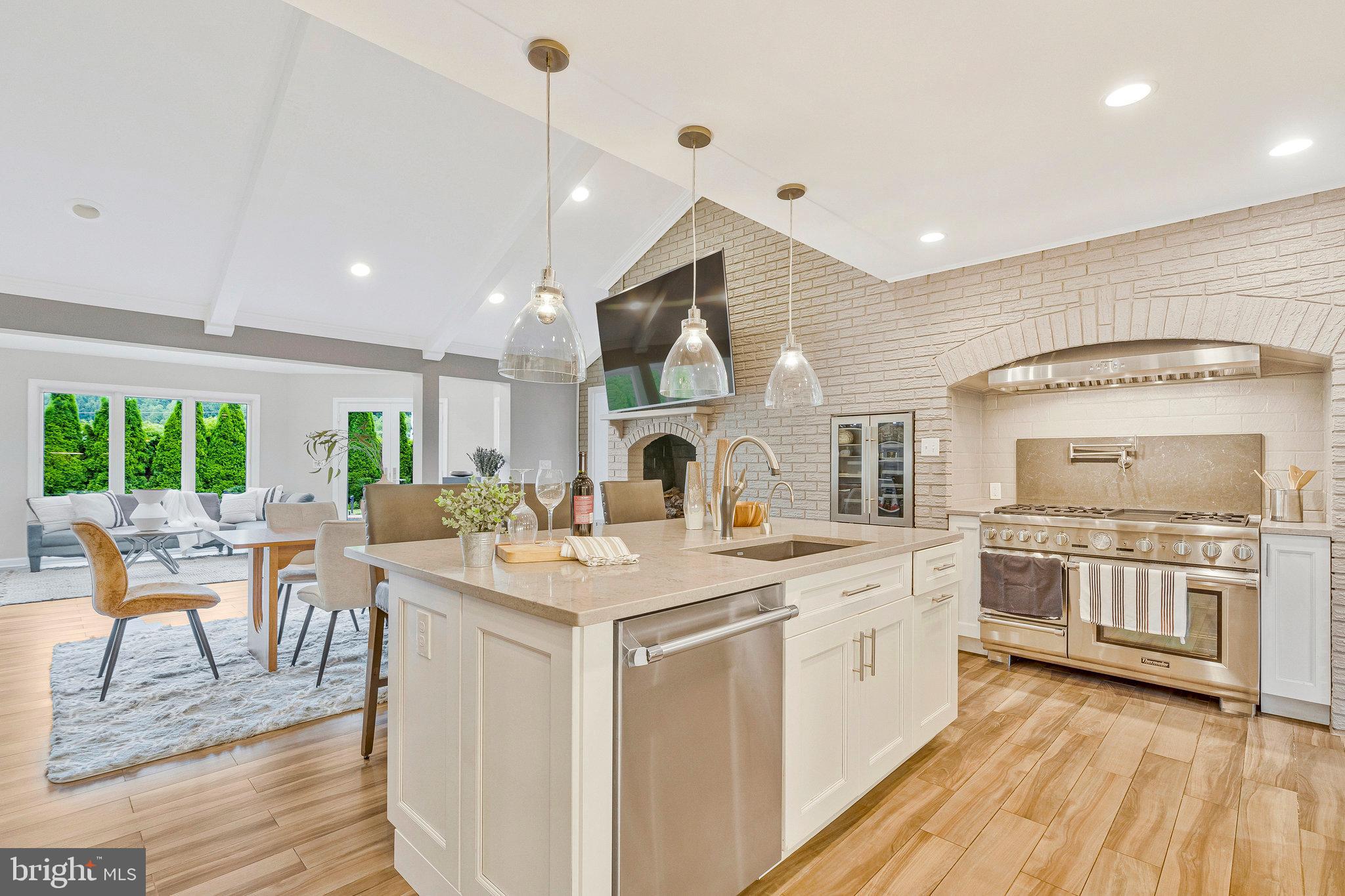 EVERMAY - Residential