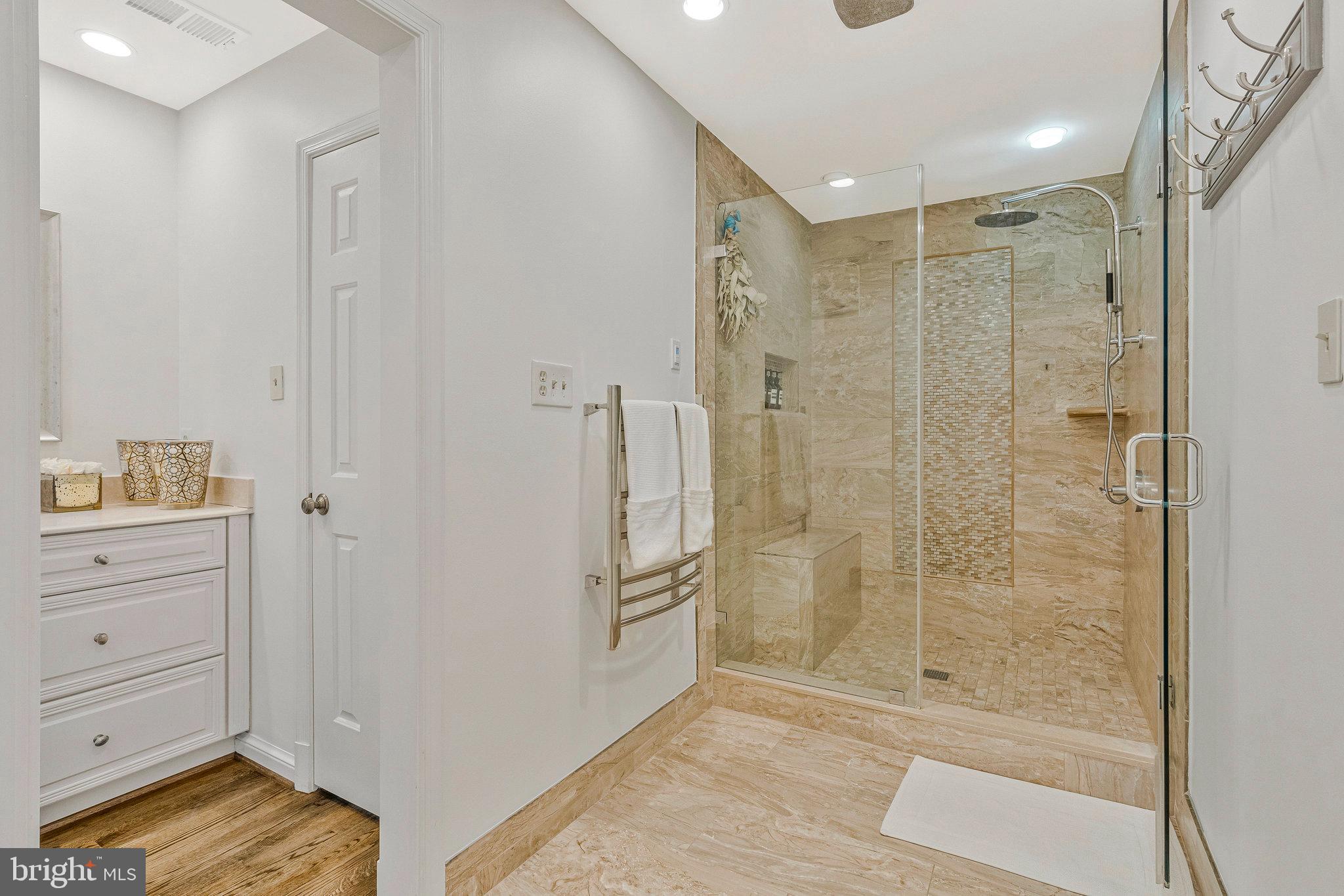 EVERMAY - Residential