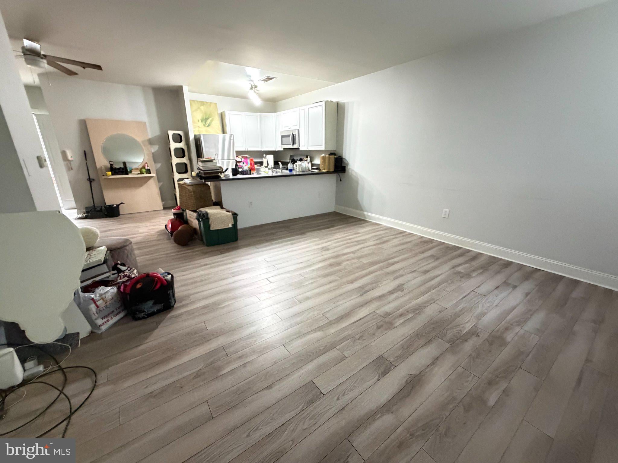 1109 GREEN STREET 2