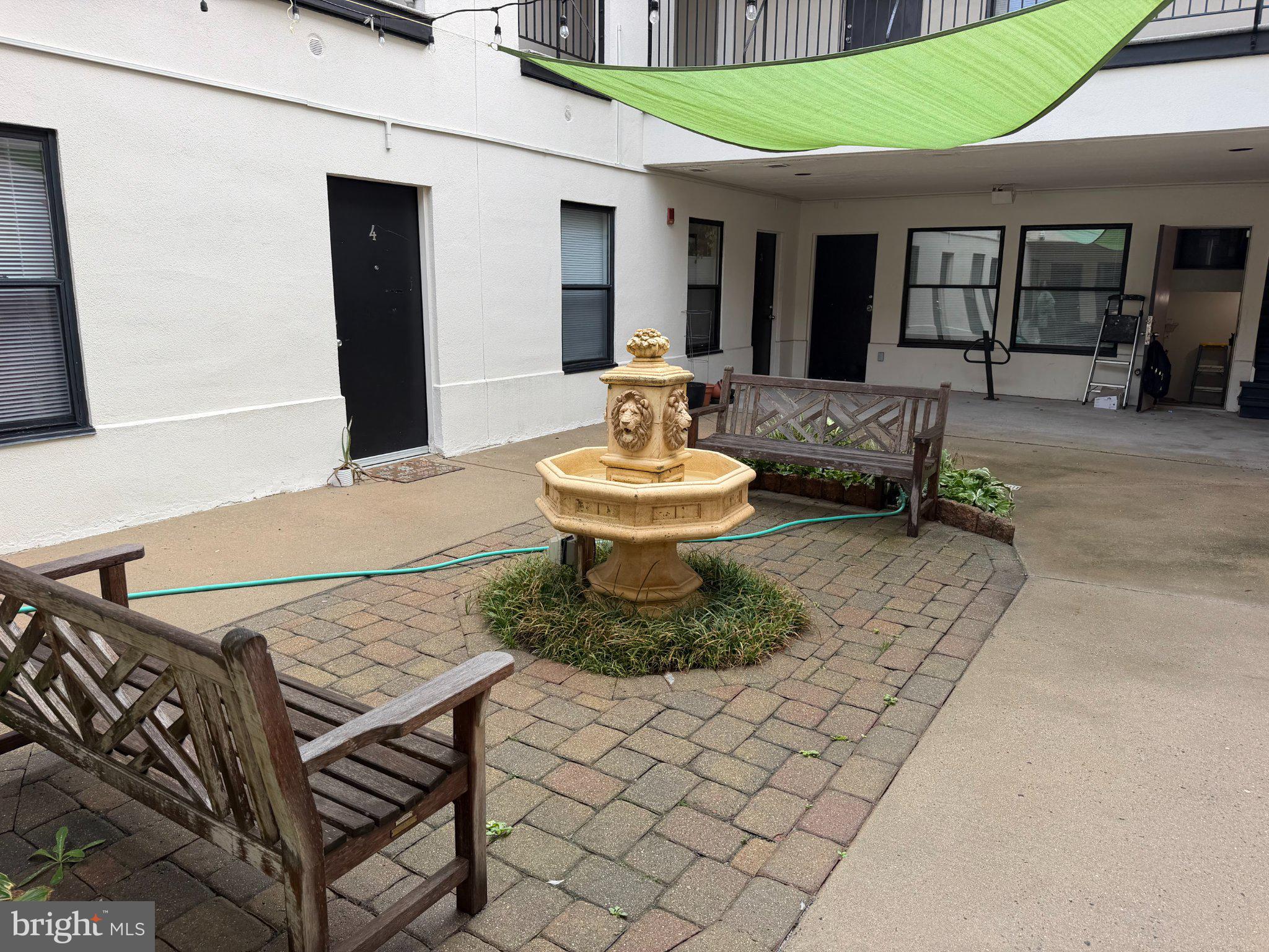 1109 GREEN STREET 2