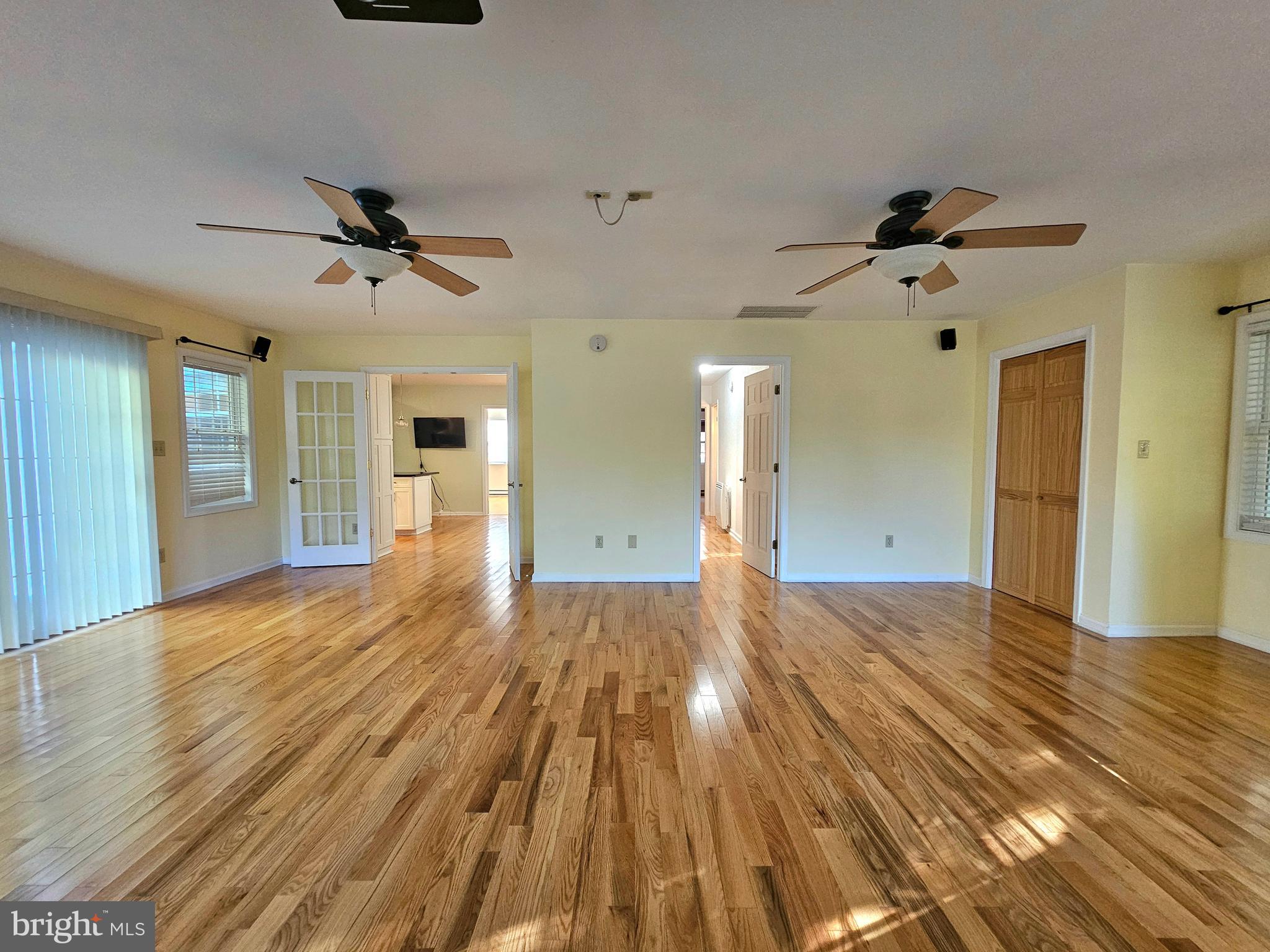 HUNTERS MILL - Residential