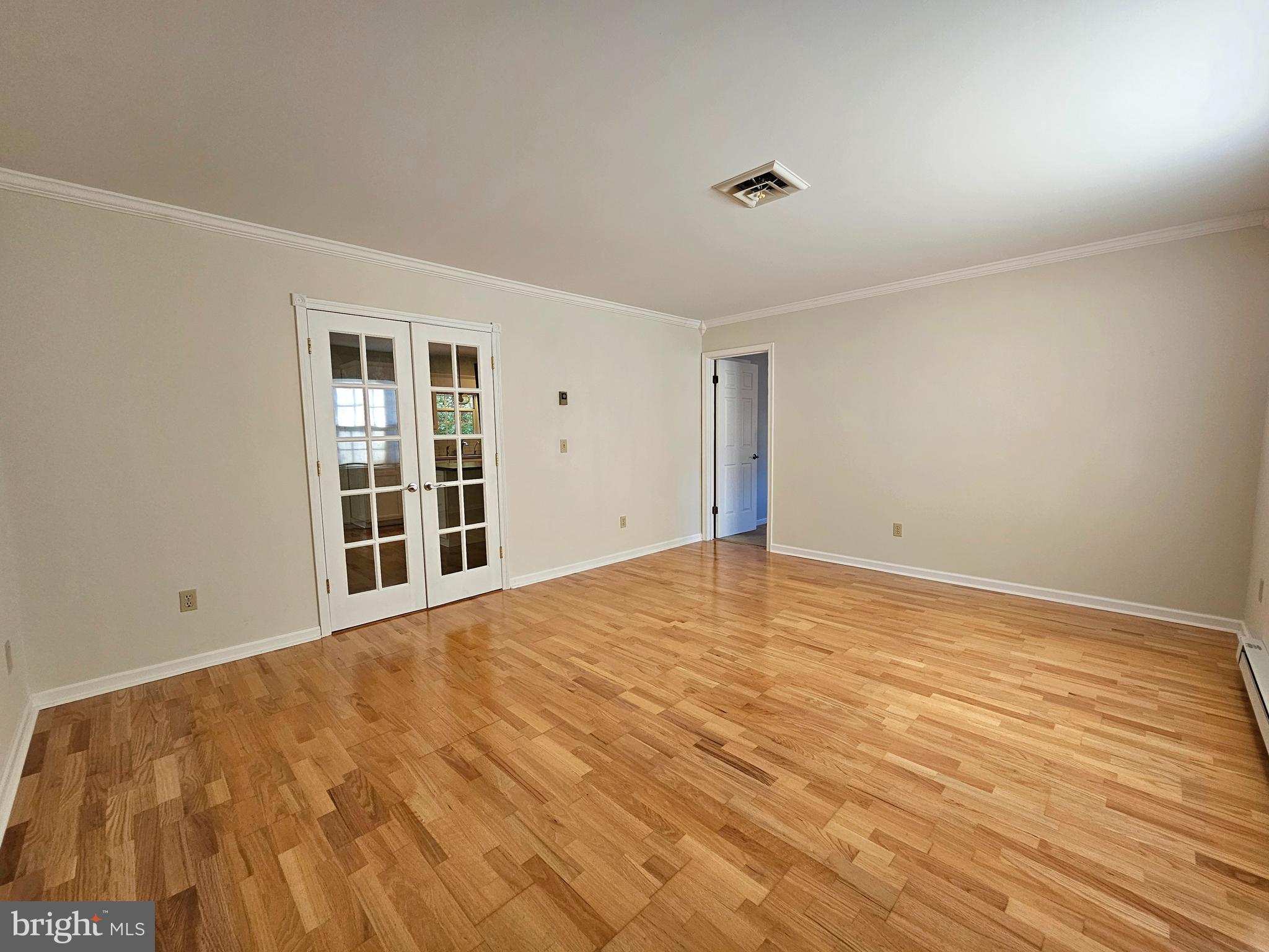 26924 BLACK HORSE RUN