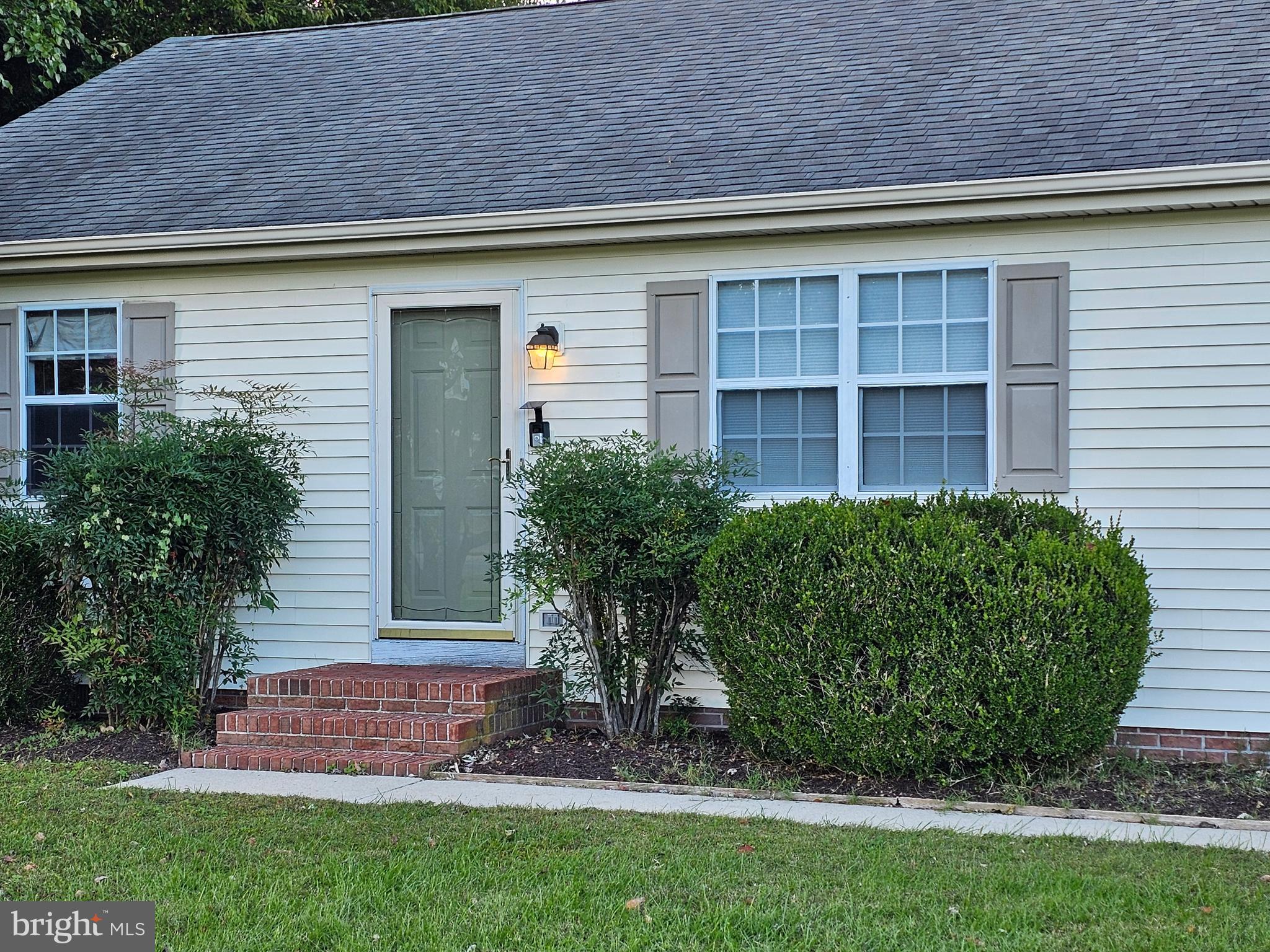 26924 BLACK HORSE RUN