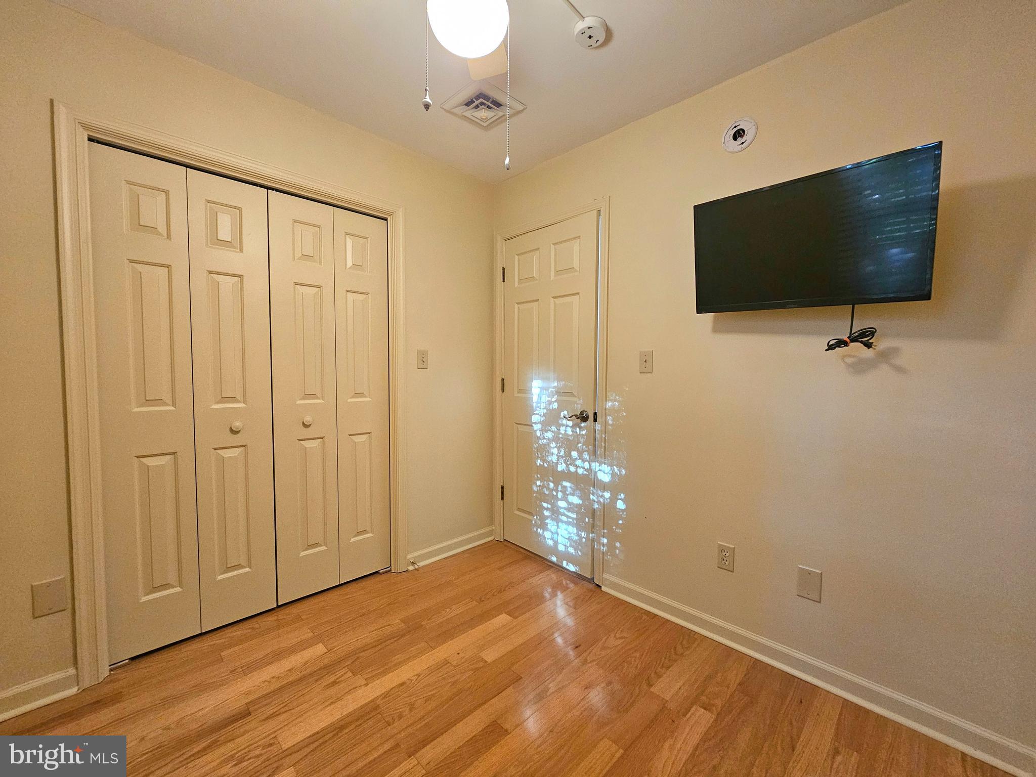 HUNTERS MILL - Residential