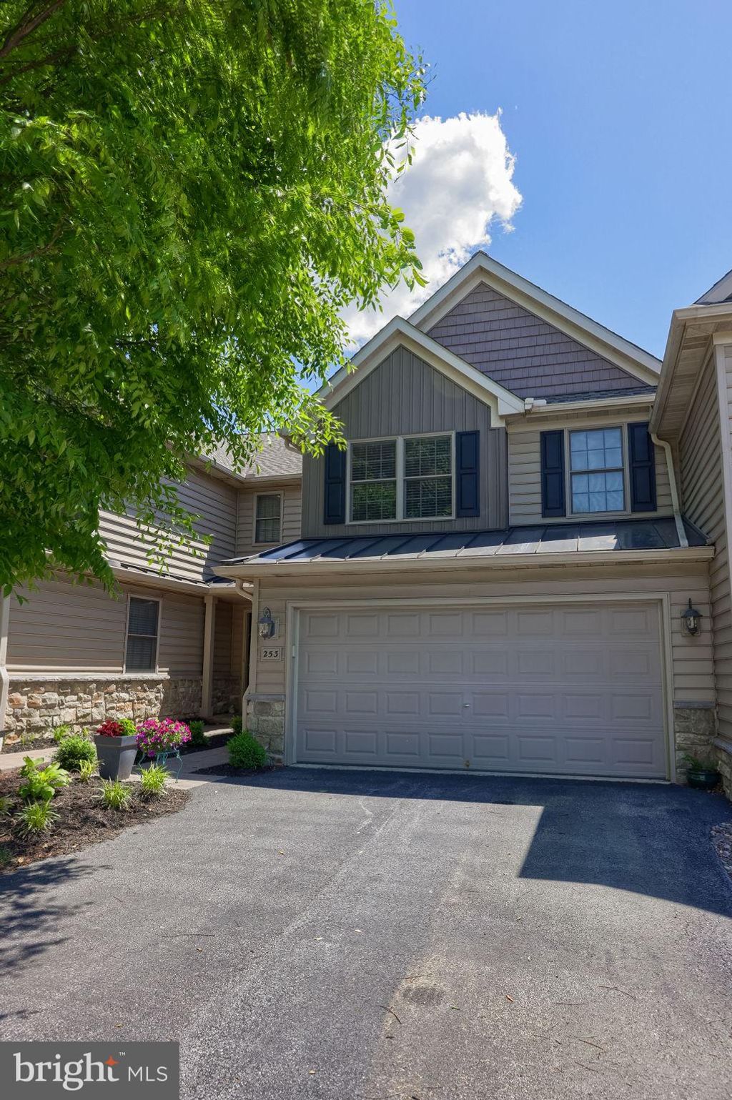 Photo of 253 Fieldcrest Lane, EPHRATA, PA 17522 (MLS # PALA2088684)