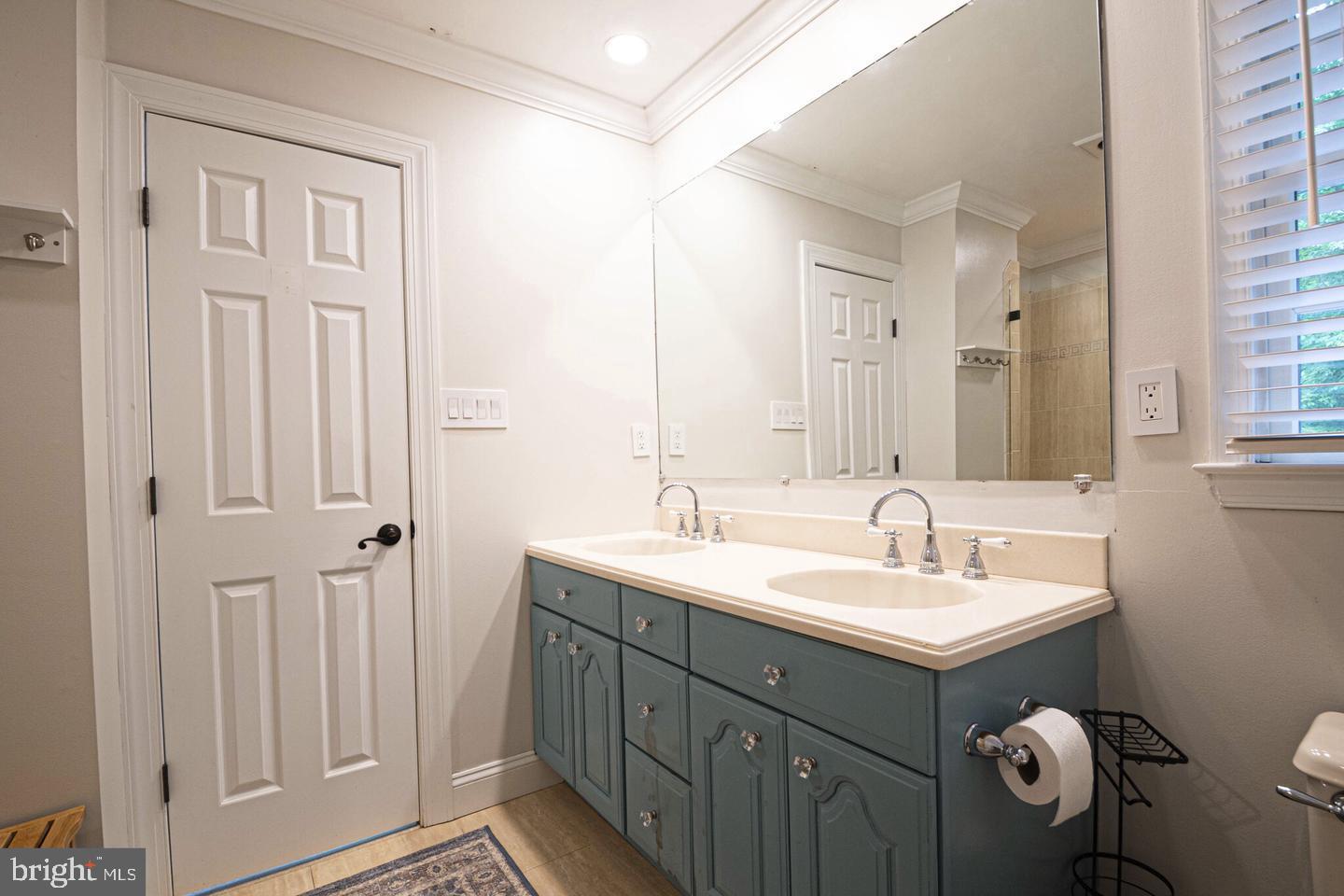 CHAPEL POINT WOODS - Residential