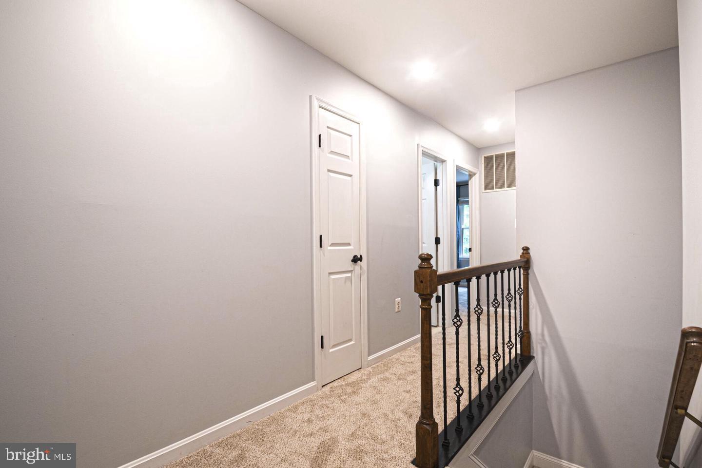 CHAPEL POINT WOODS - Residential