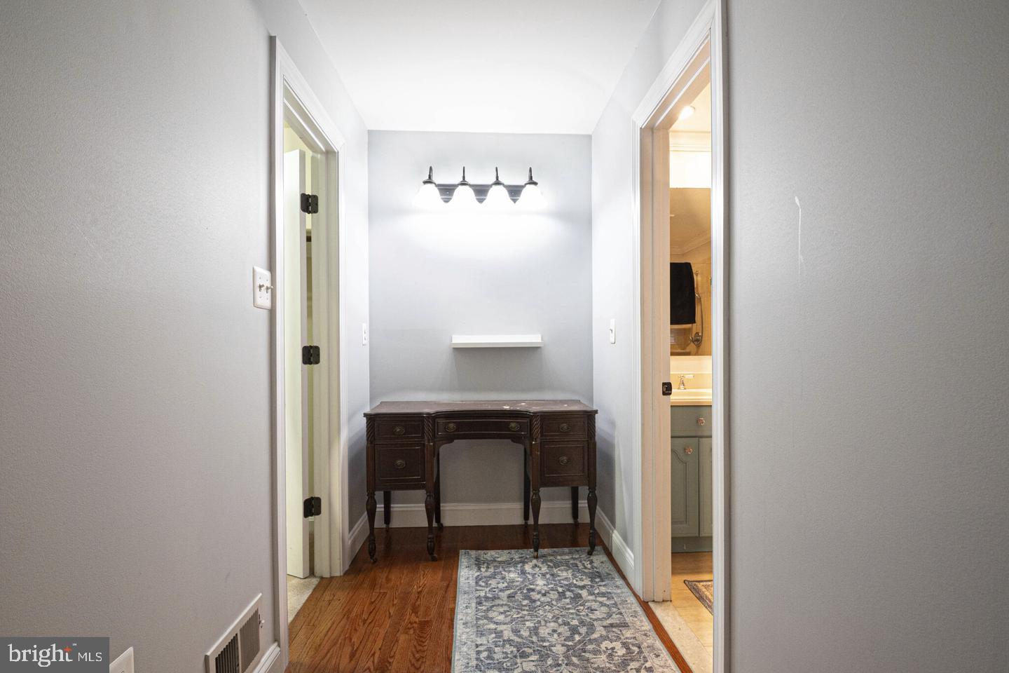 CHAPEL POINT WOODS - Residential