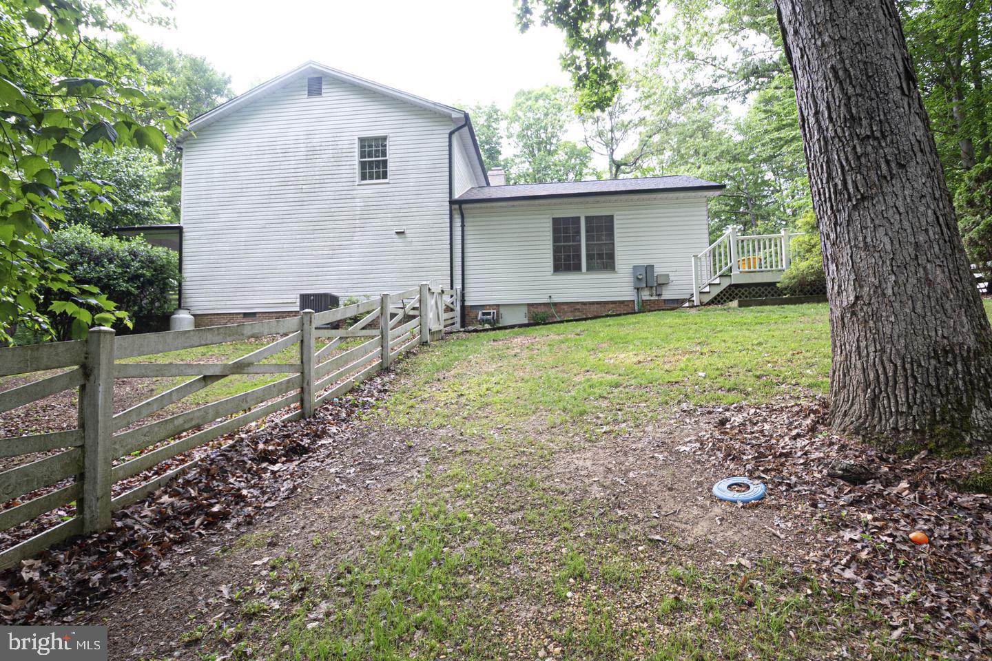 CHAPEL POINT WOODS - Residential