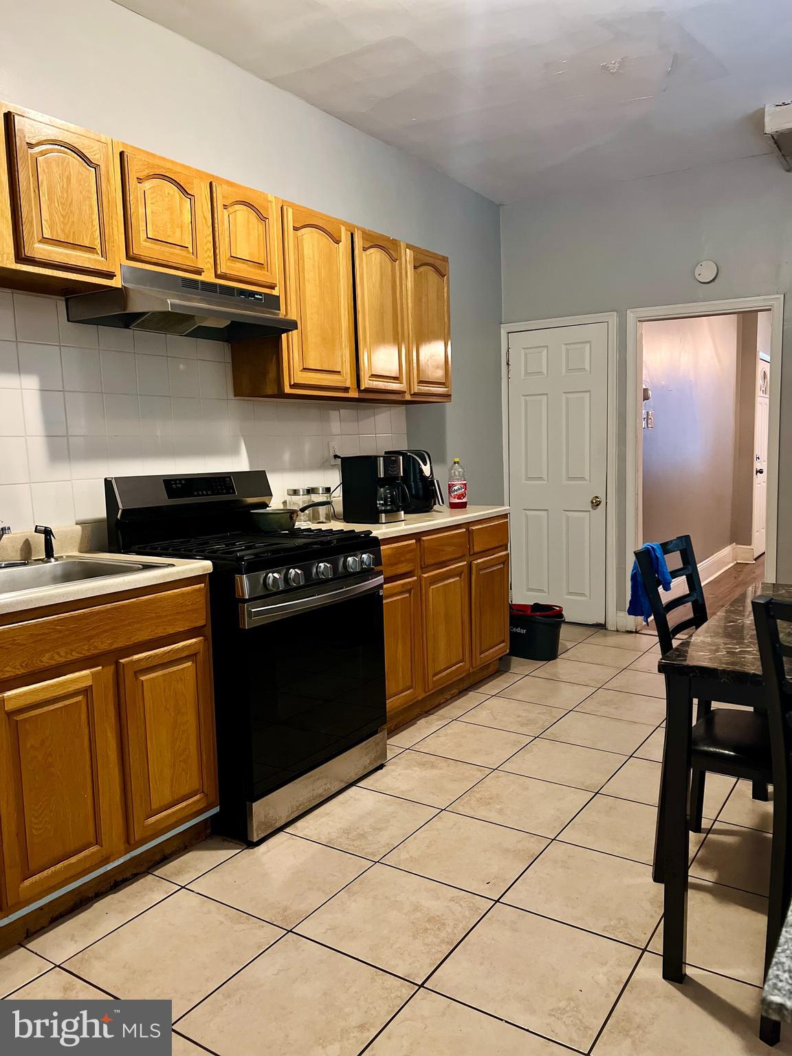 WEST KENSINGTON - Residential