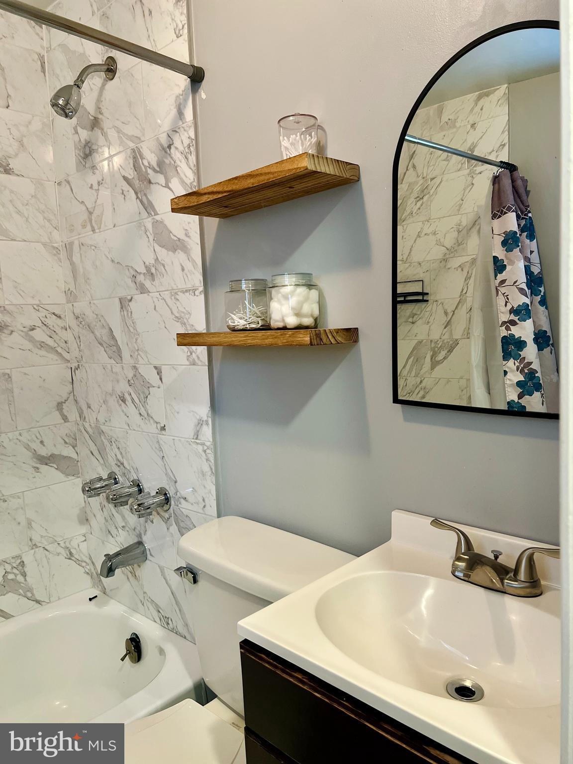 WEST KENSINGTON - Residential